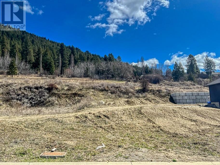 1126 12th Avenue N Property Photo 4