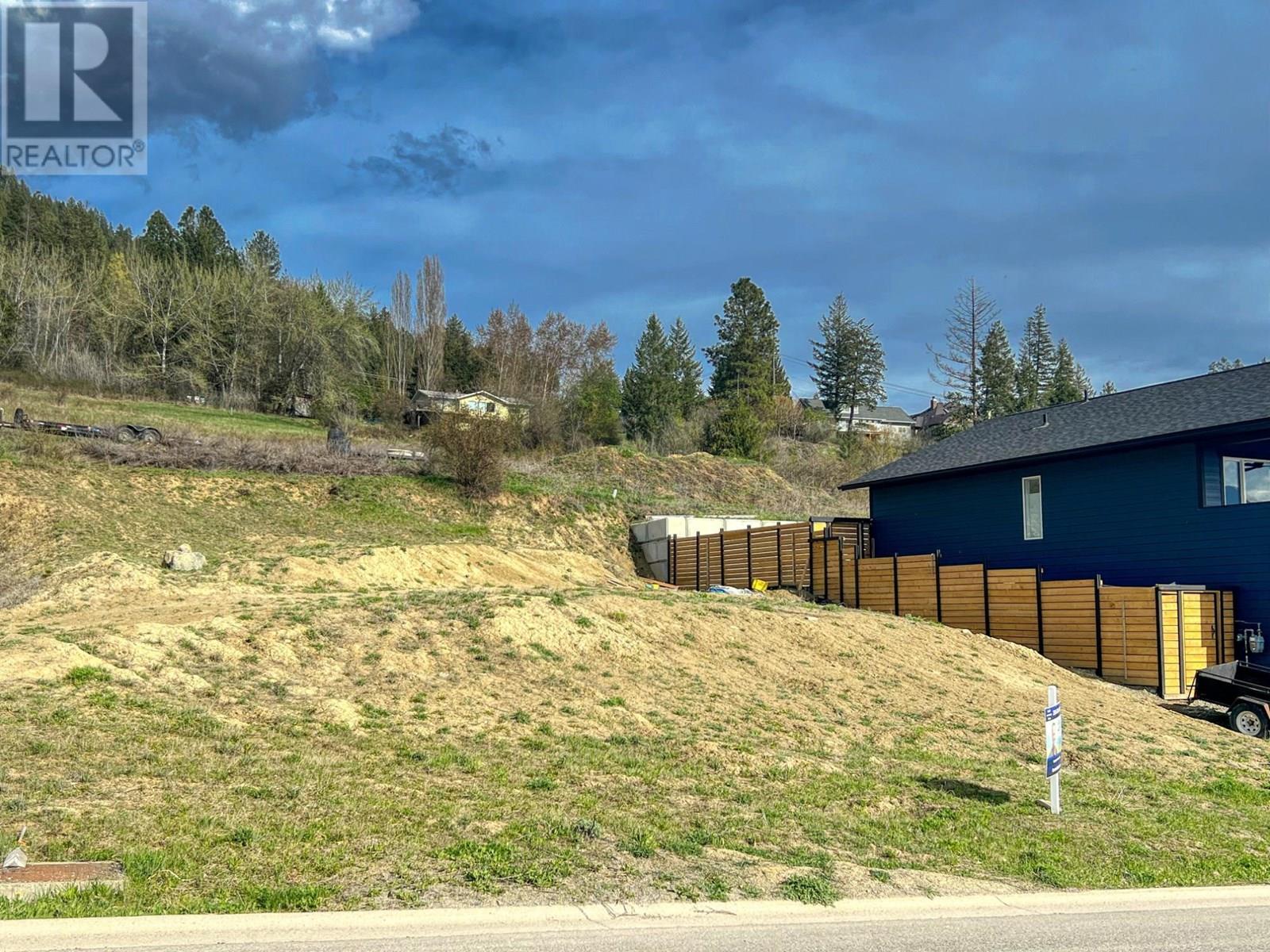 1126 12th Avenue N Property Photo 6