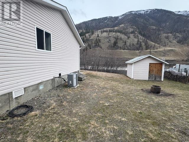 3728 Riverview Avenue Property Photo 4