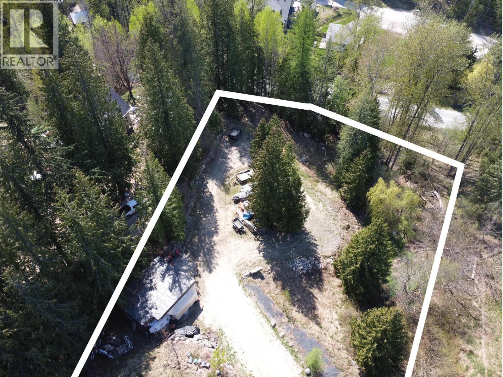 2100 Creek Street Property Photo 2