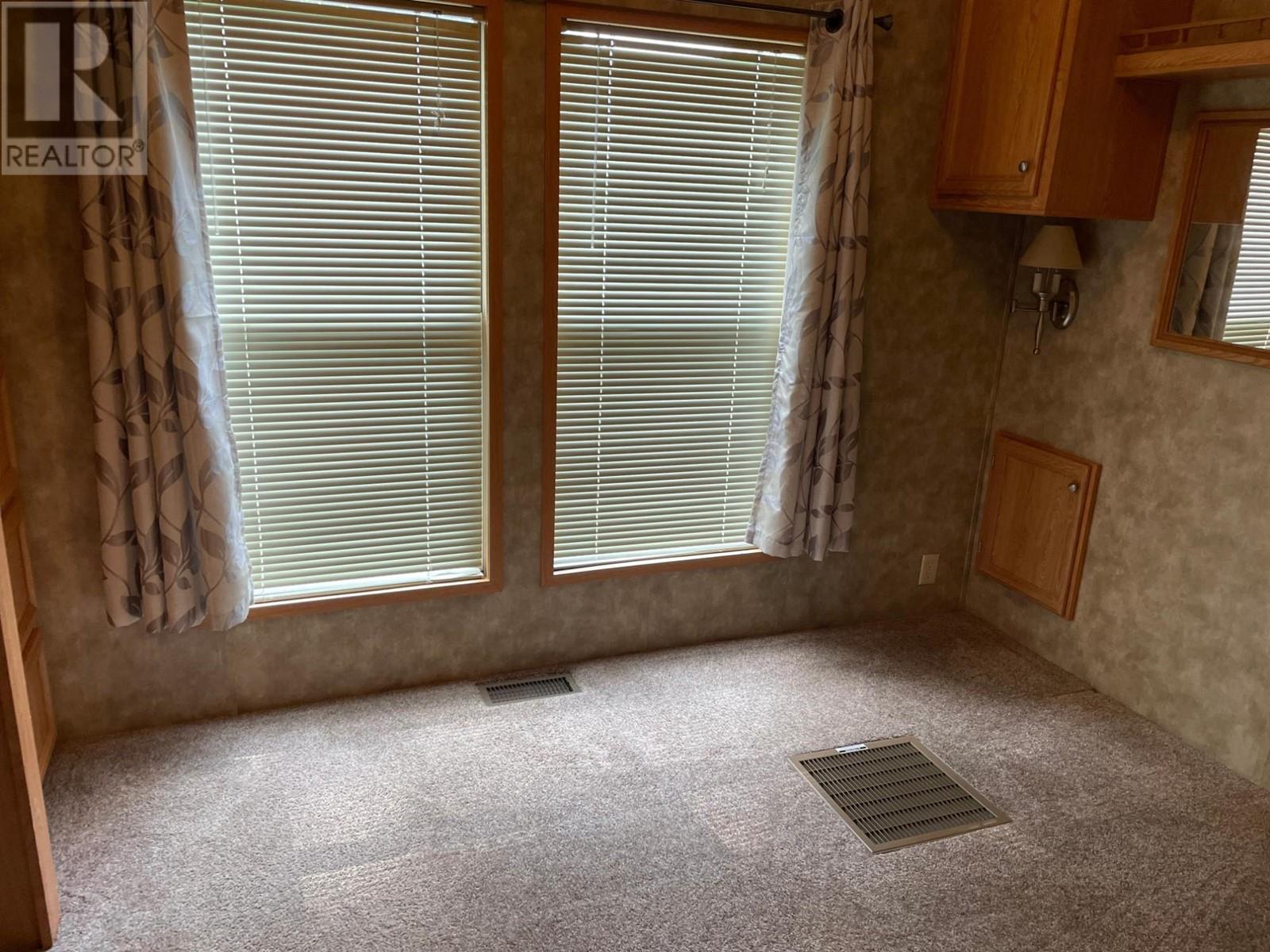 8821 3/95 Highway Property Photo 18