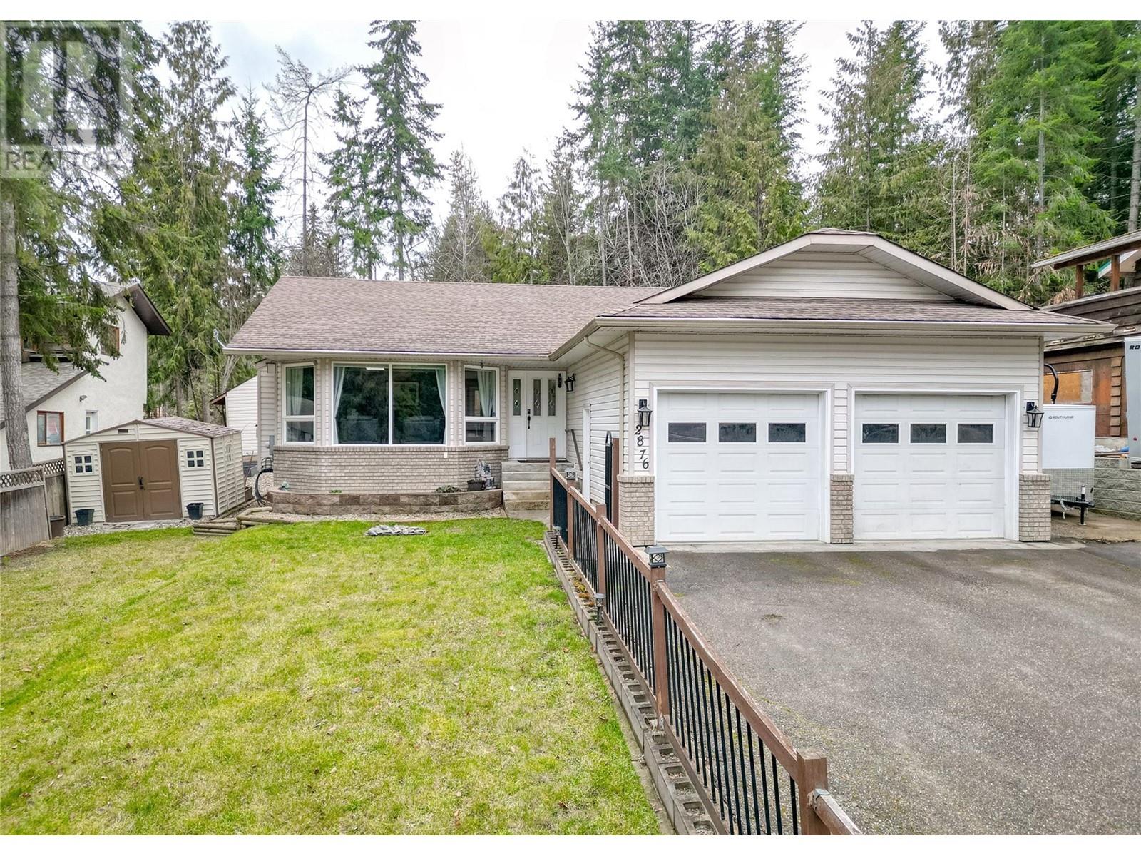2876 Juniper Crescent Property Photo