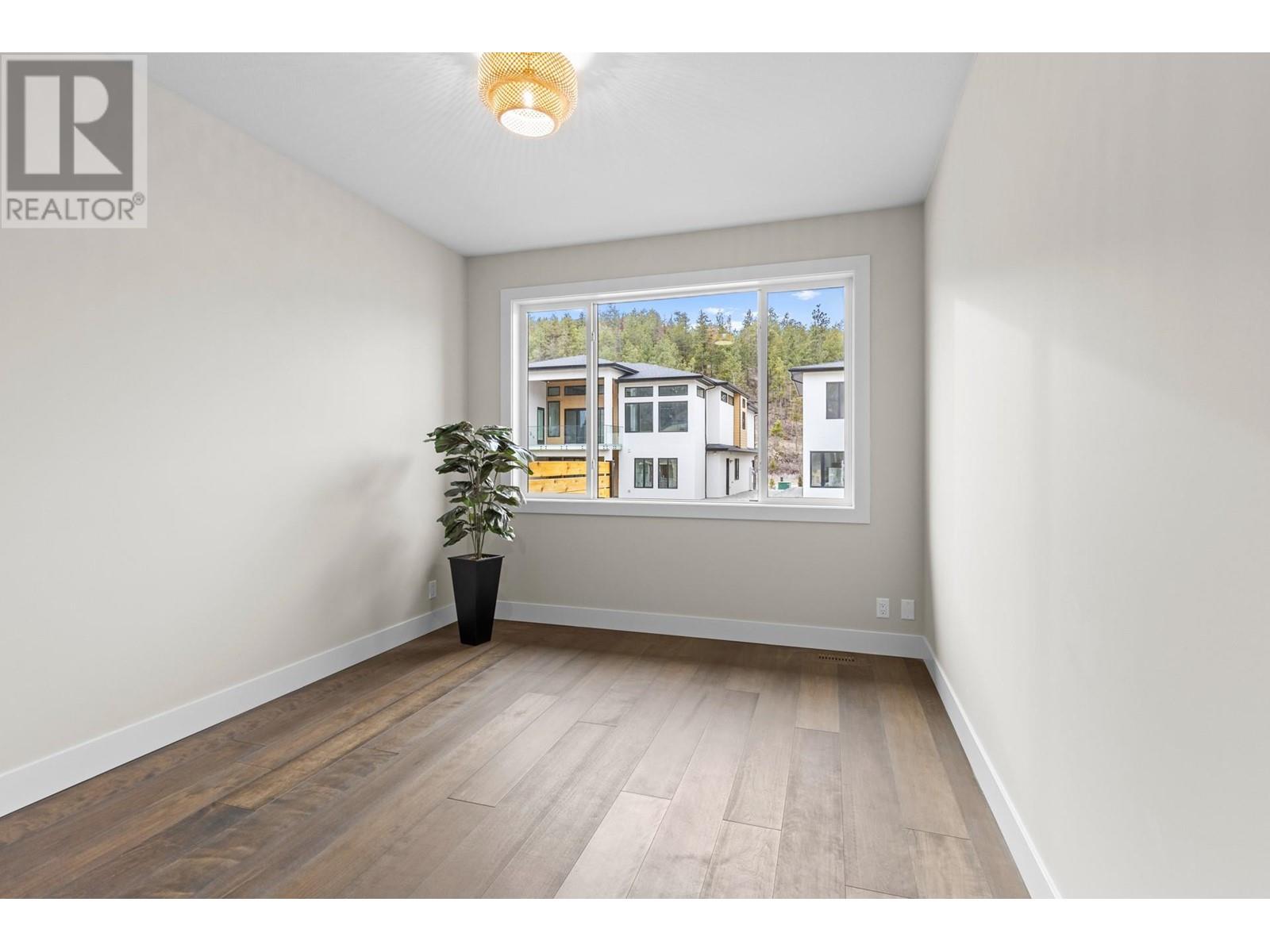 801 Melrose Street Property Photo 6