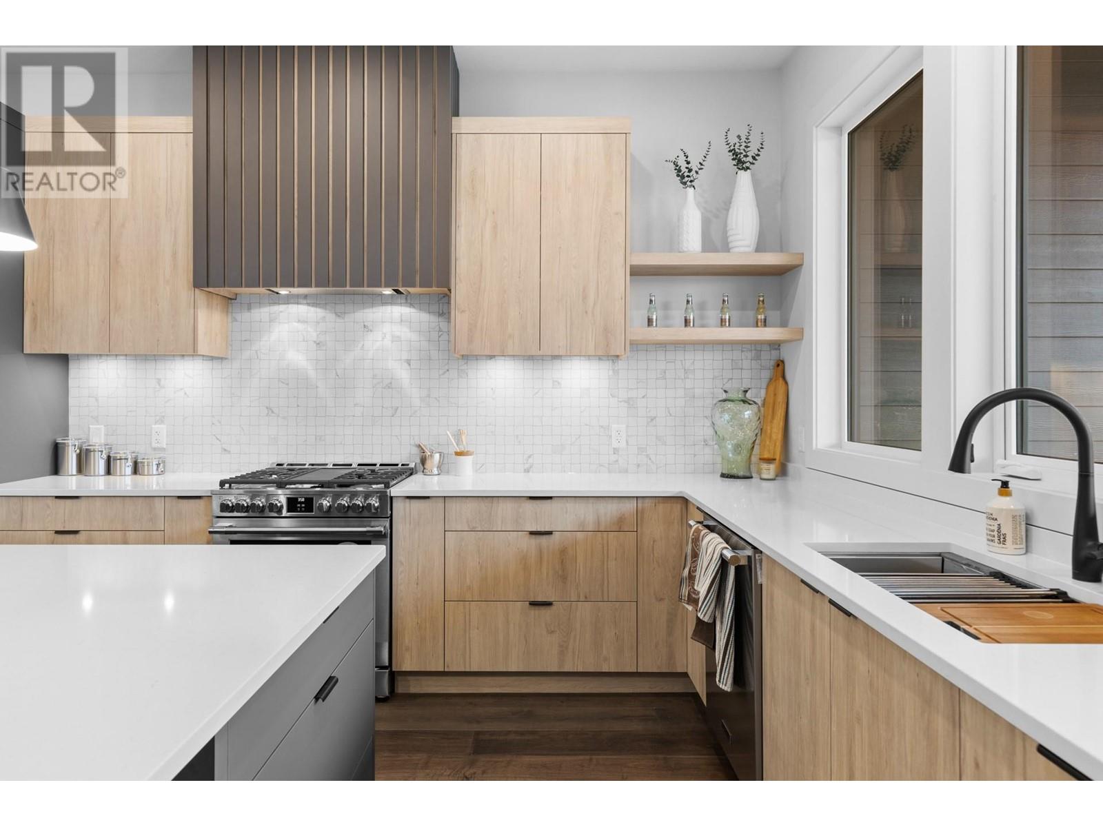 801 Melrose Street Property Photo 20