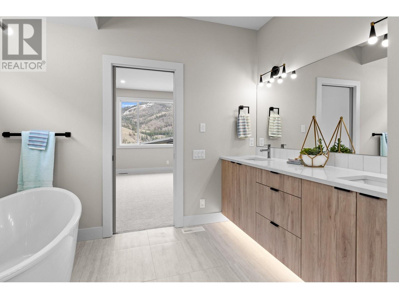 801 Melrose Street Property Photo 28