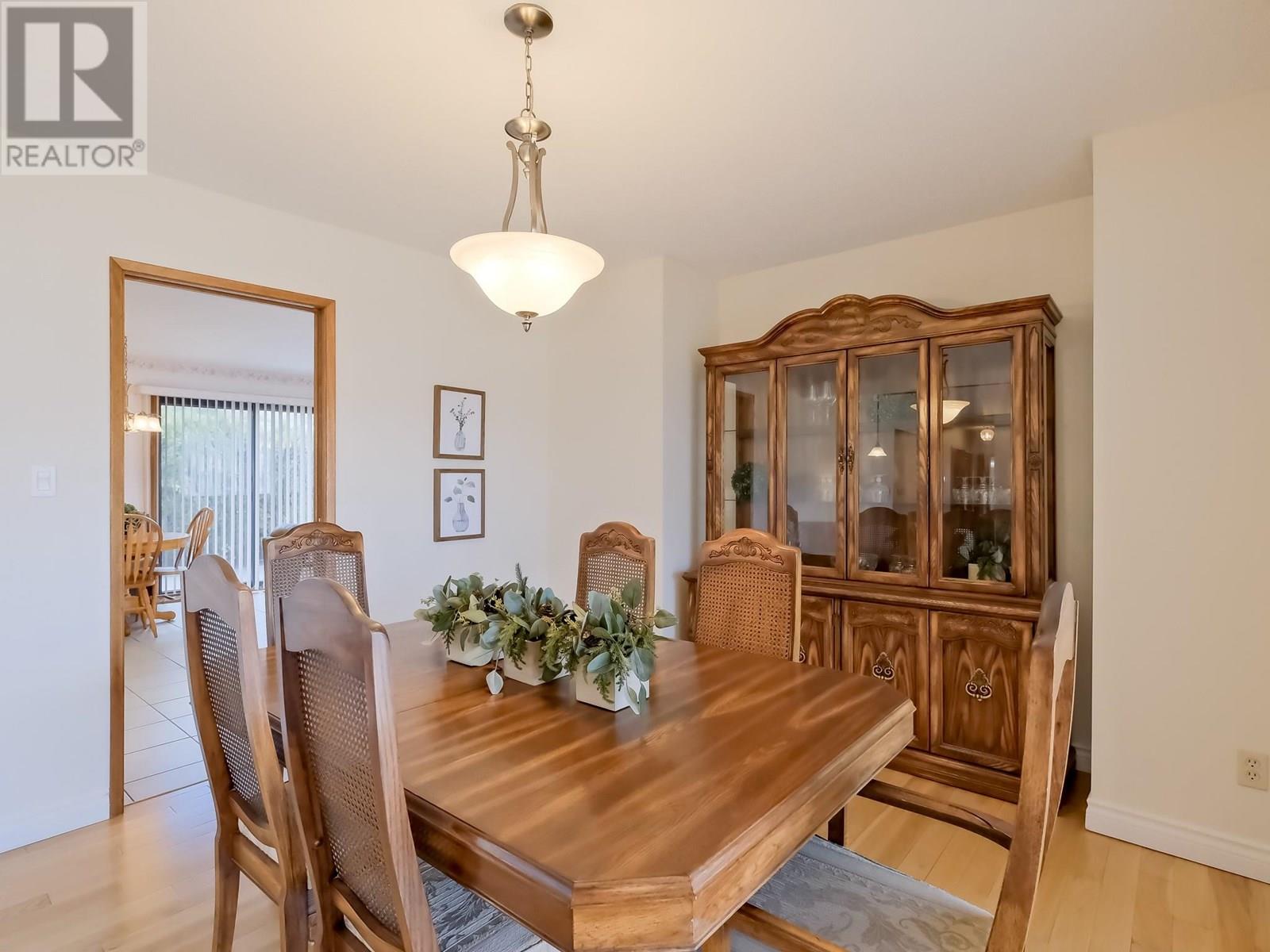 105 Spruce Road Property Photo 8