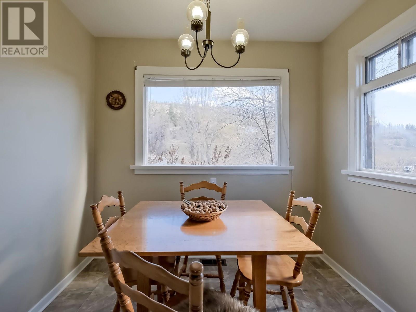 105 Spruce Road Property Photo 37