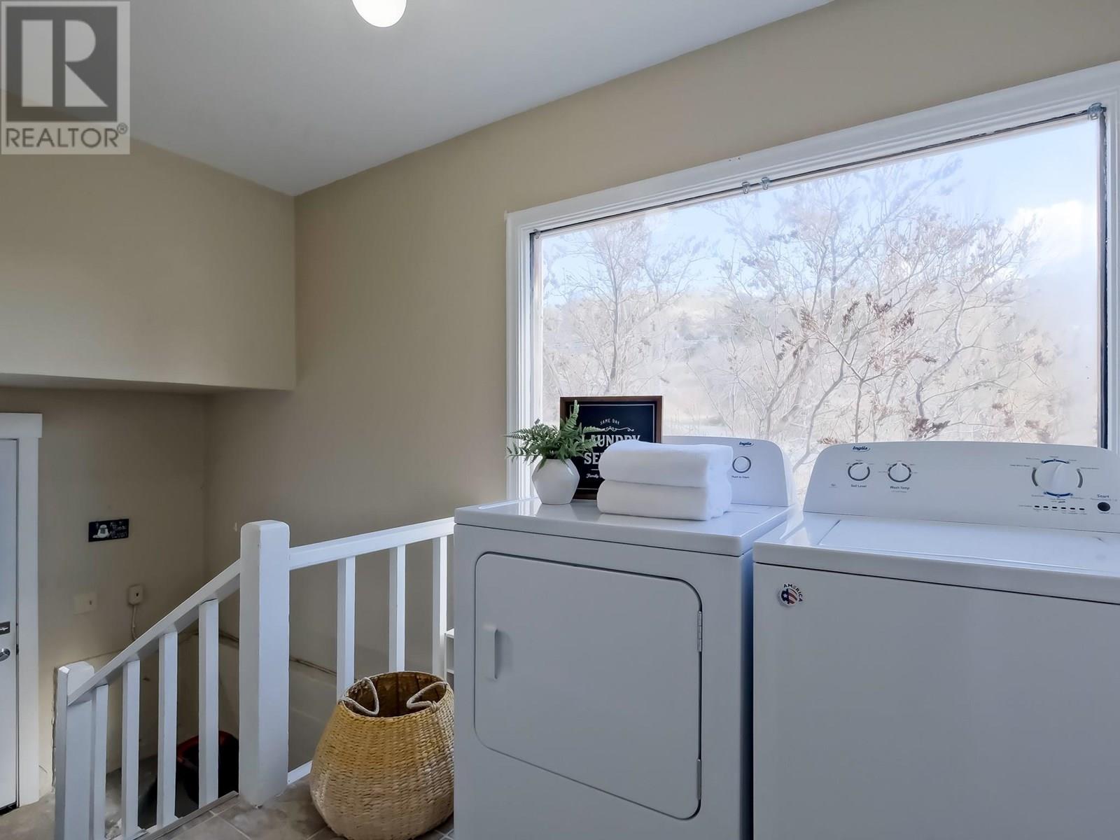 105 Spruce Road Property Photo 39