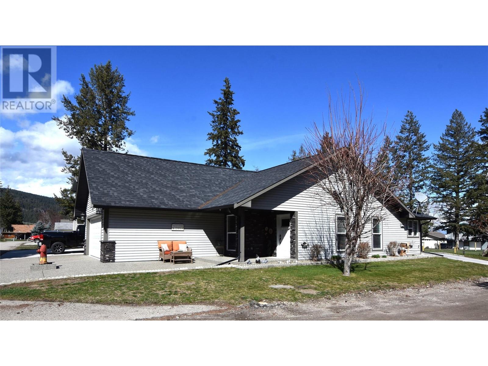 130 Deer Street Property Photo 2