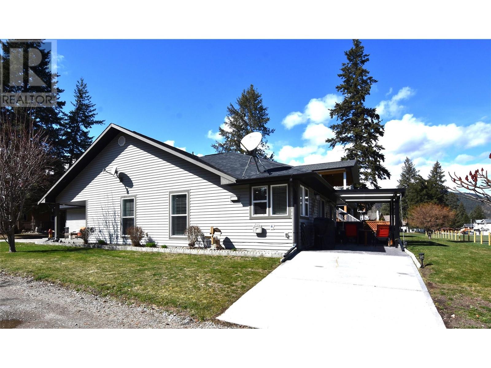130 Deer Street Property Photo 4