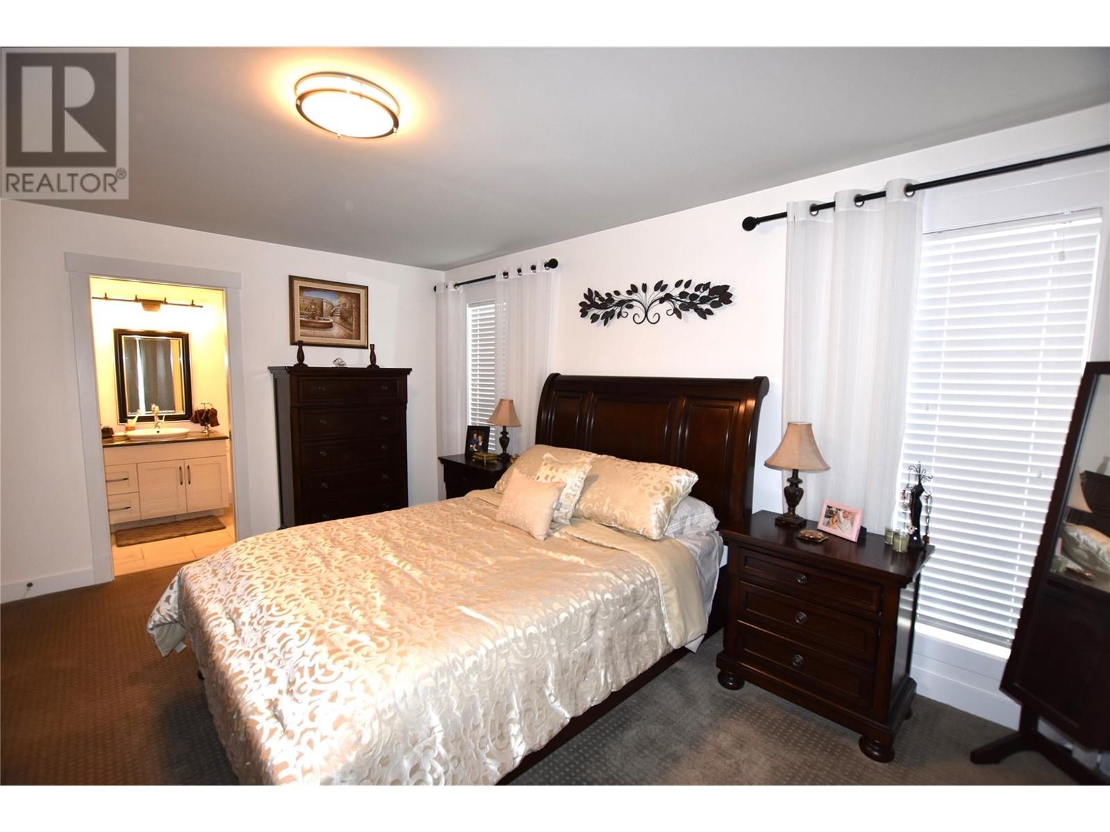 130 Deer Street Property Photo 26