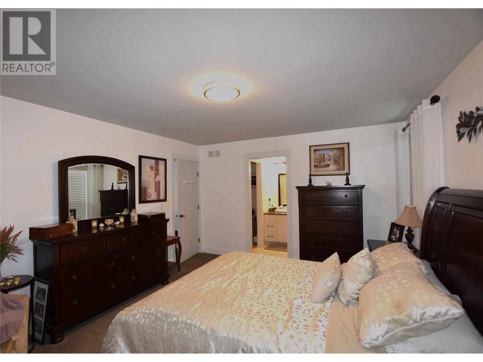 130 Deer Street Property Photo 27