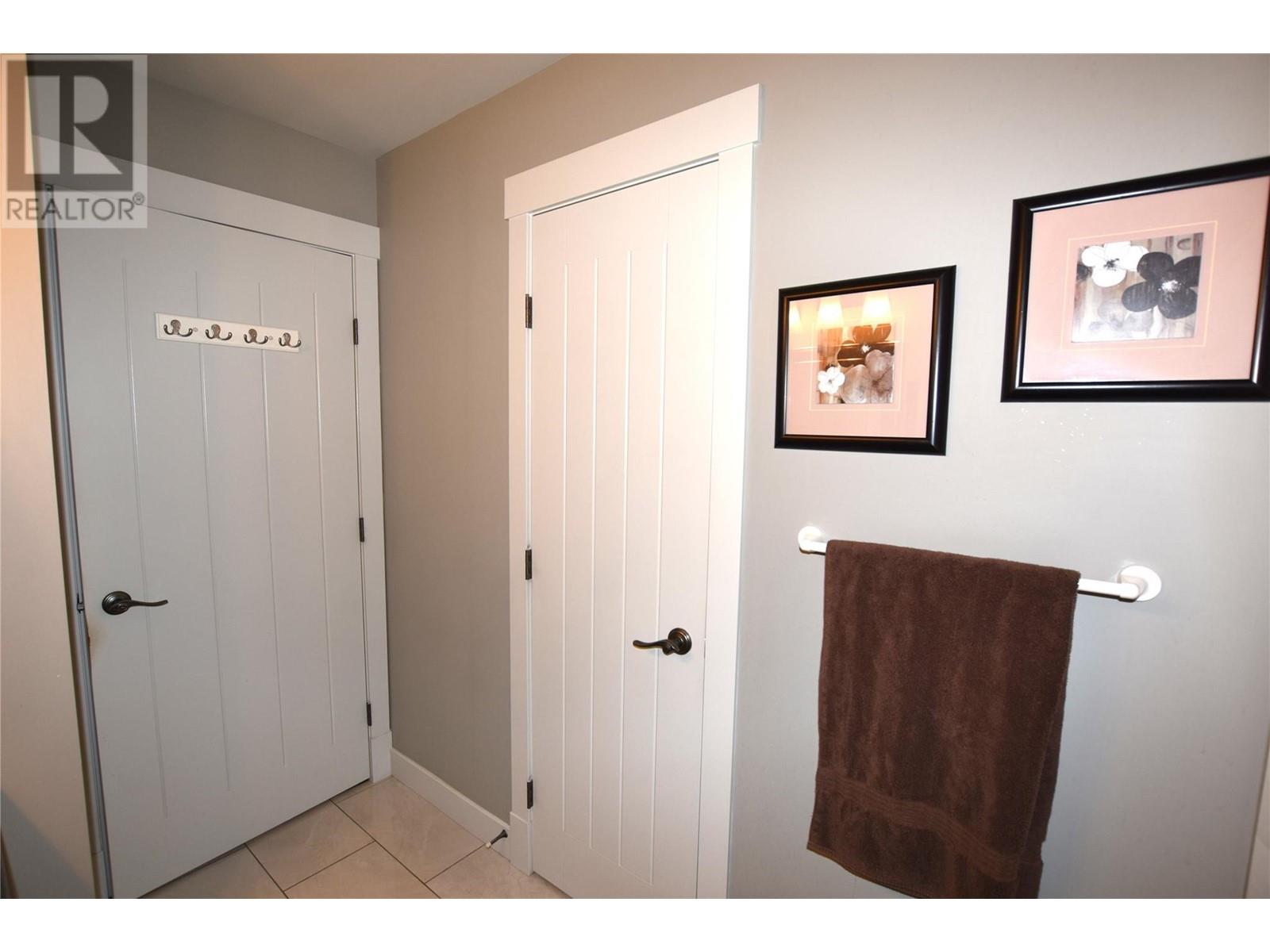 130 Deer Street Property Photo 35