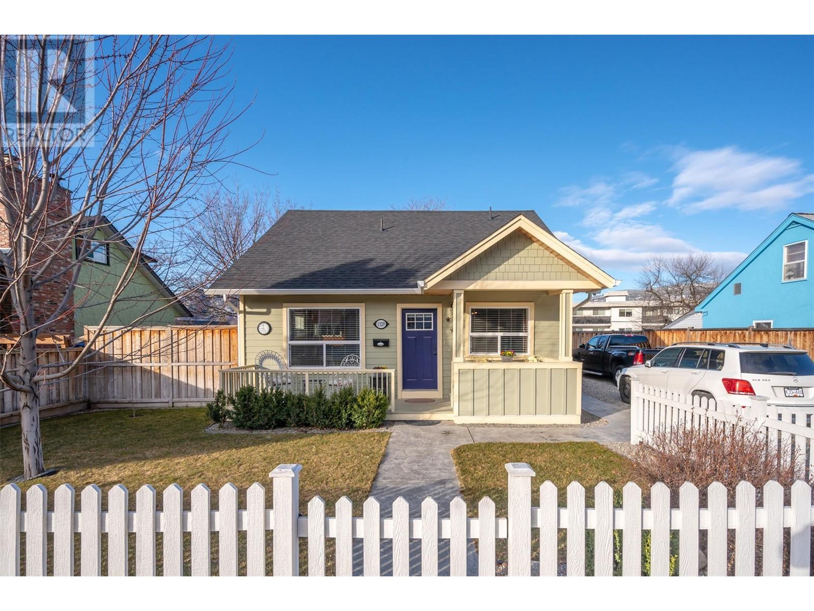 1329 Killarney Street Property Photo