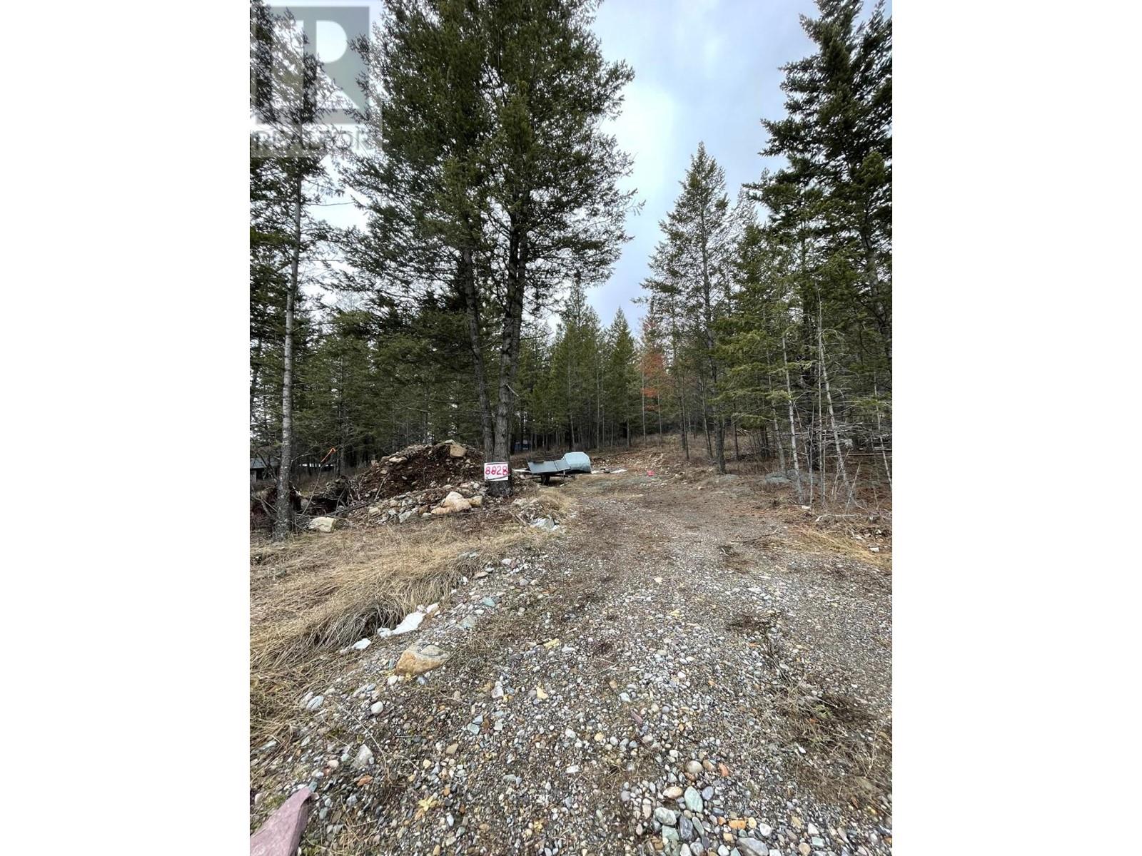 8828 North Hirtz Street Property Photo 10