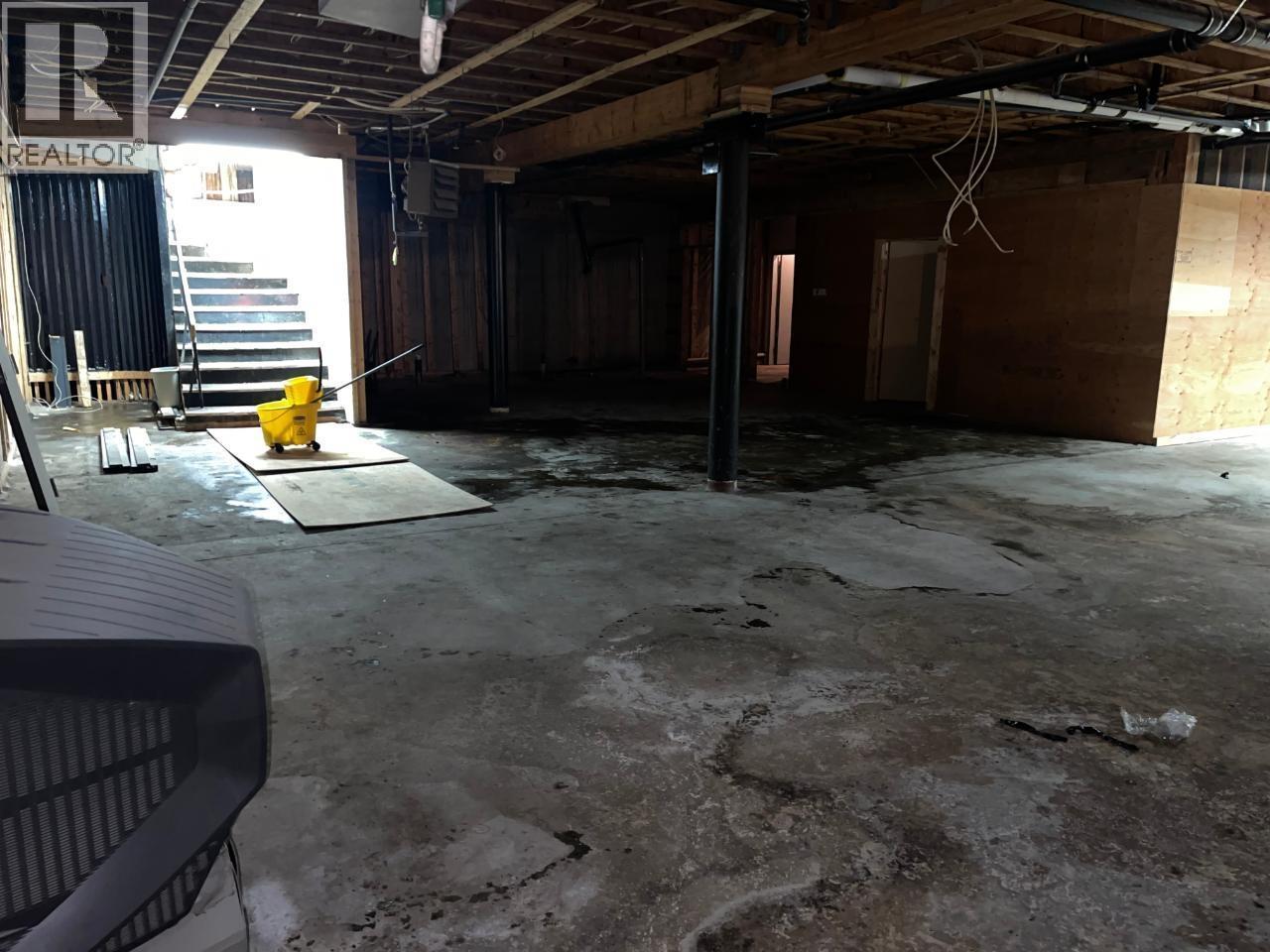 1221 7th Avenue Property Photo 3