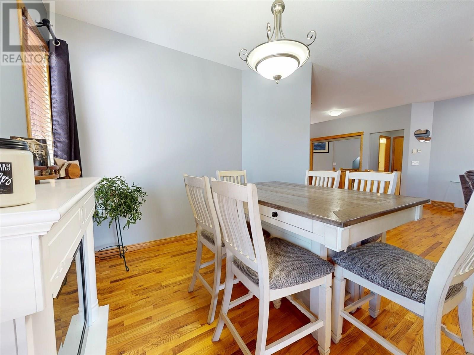 1340 92 Avenue Property Photo 7