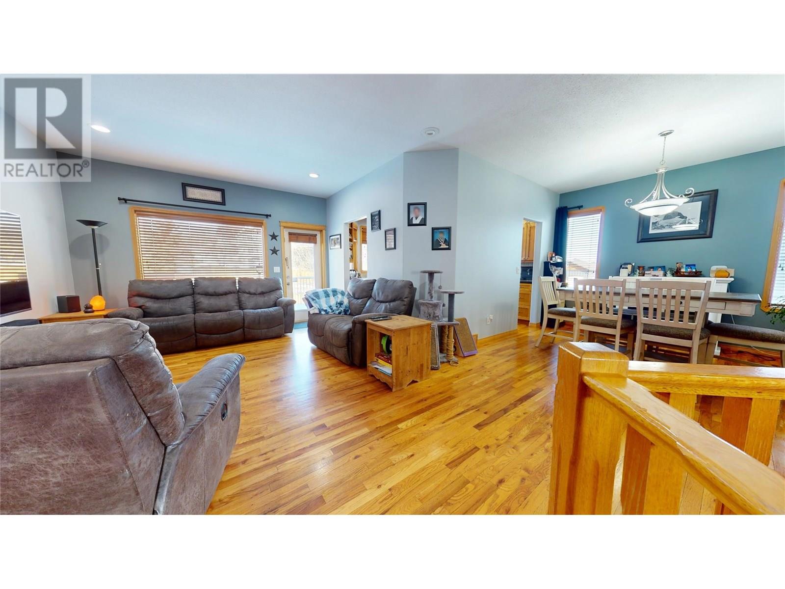 1340 92 Avenue Property Photo 11