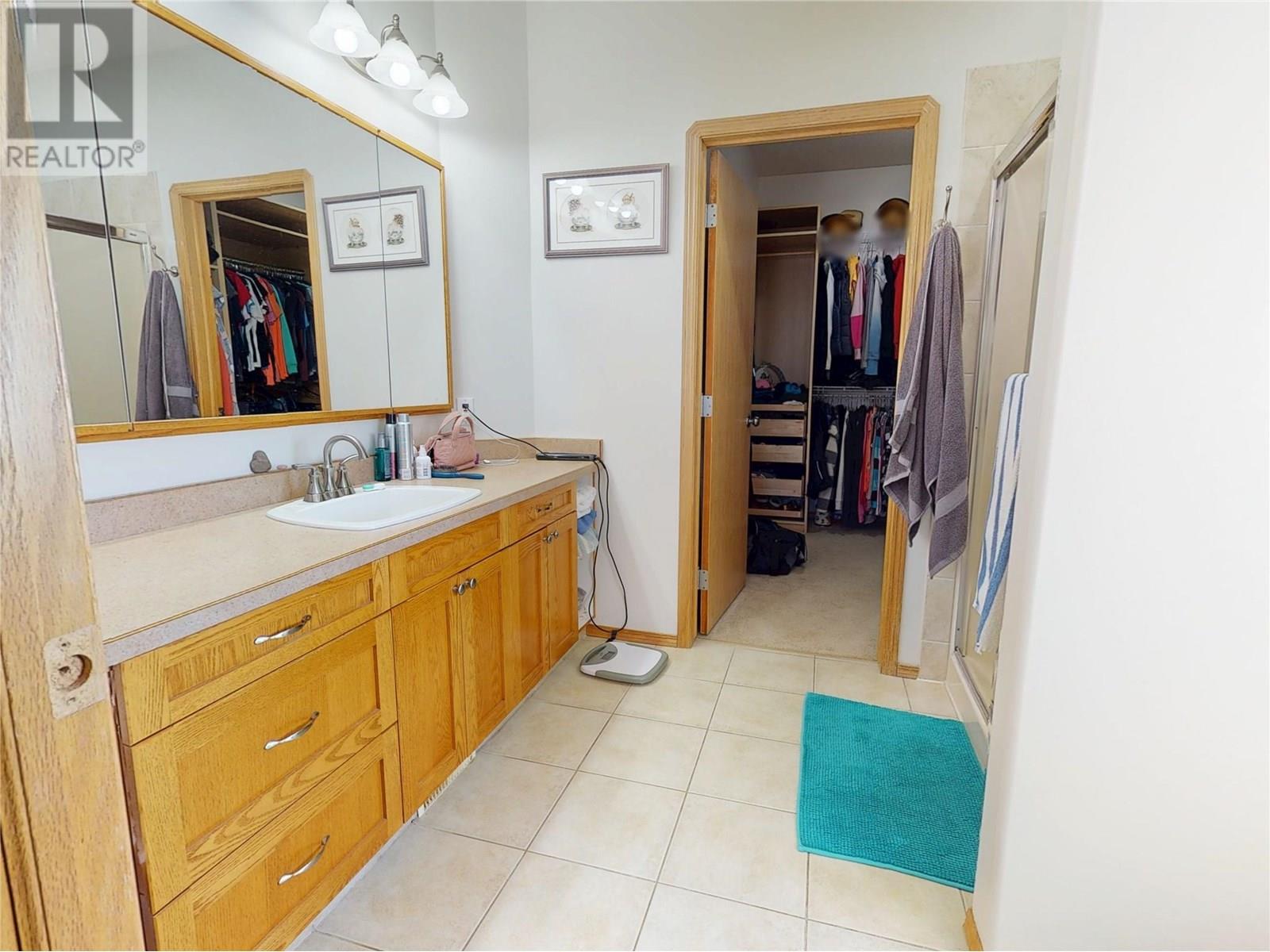 1340 92 Avenue Property Photo 15