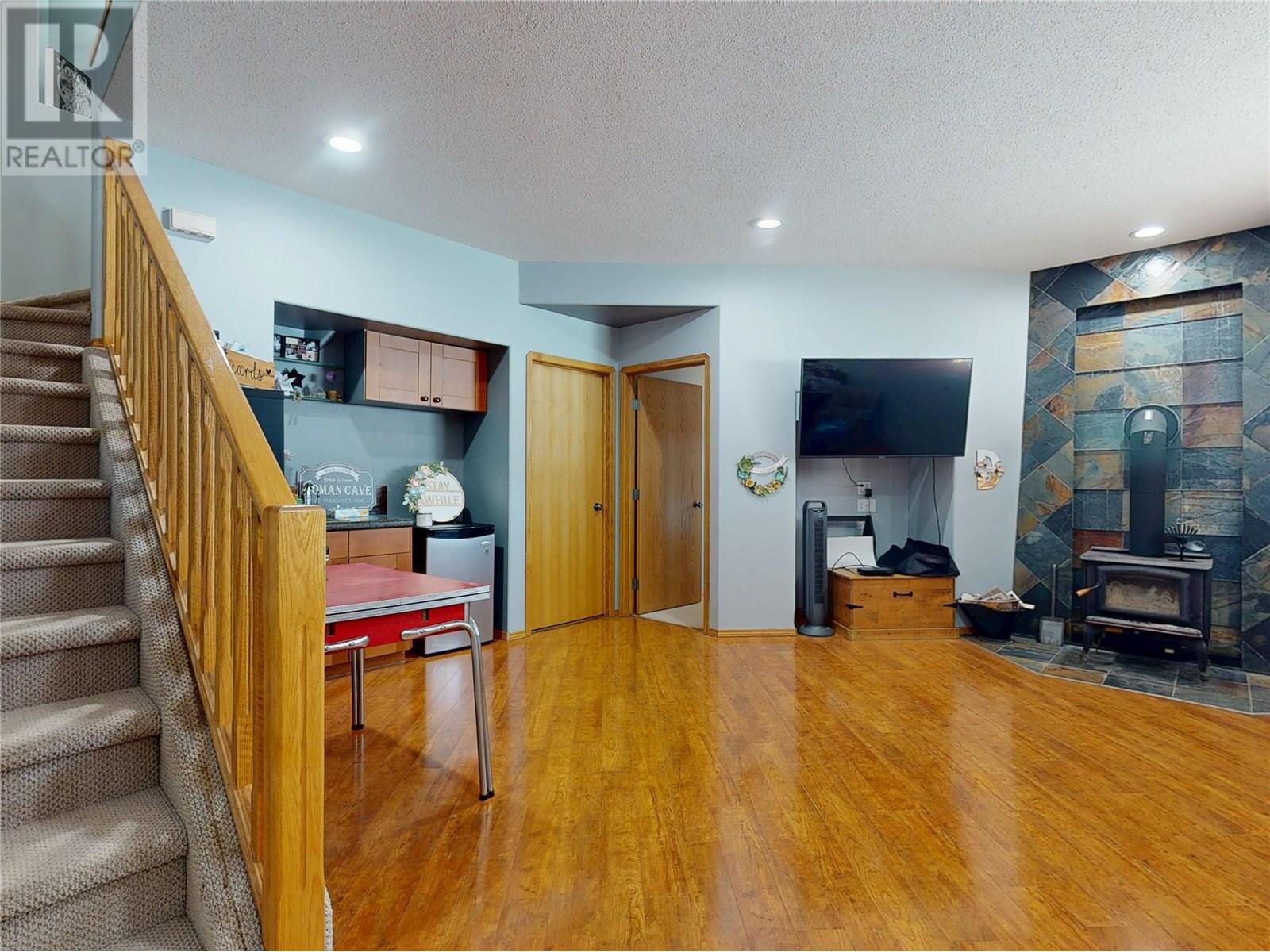 1340 92 Avenue Property Photo 23