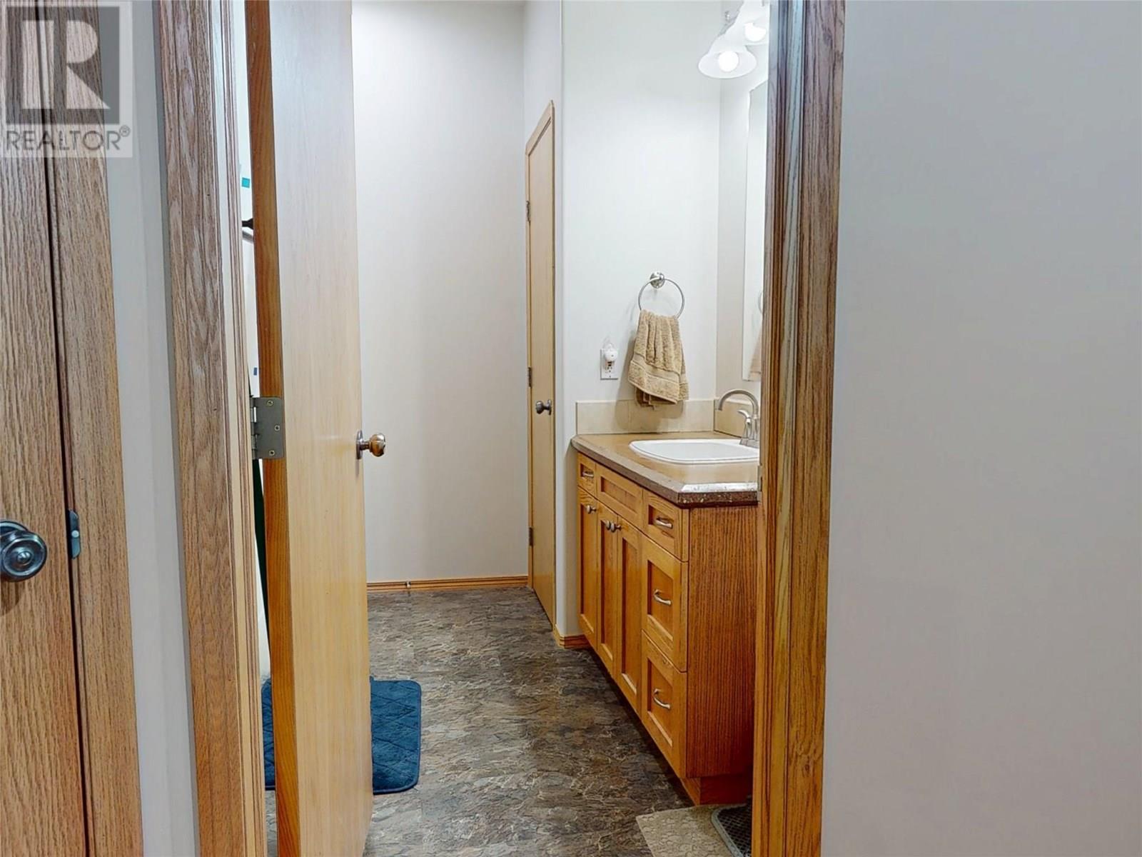 1340 92 Avenue Property Photo 33