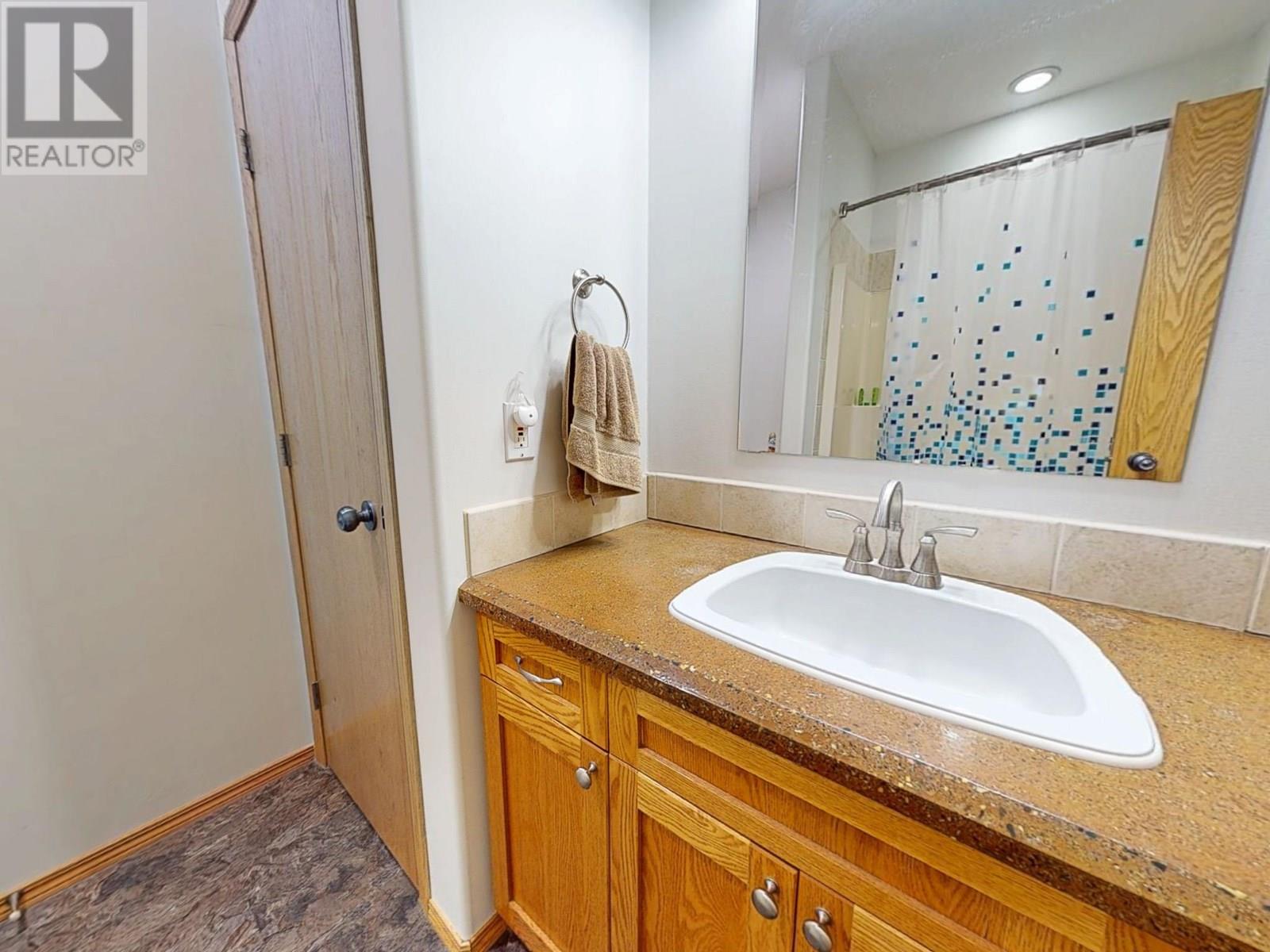 1340 92 Avenue Property Photo 34
