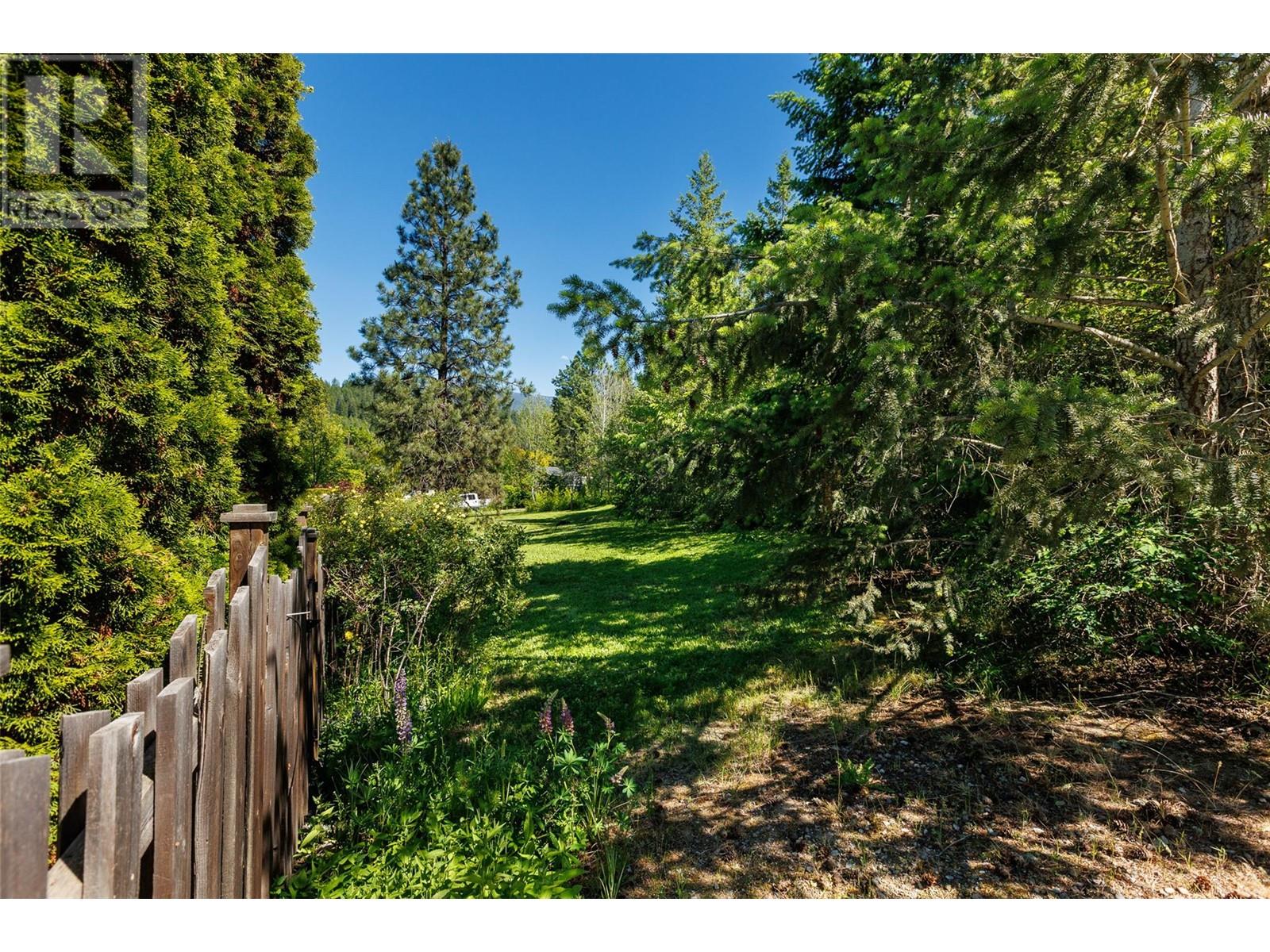 616 12th Avenue N Property Photo 10