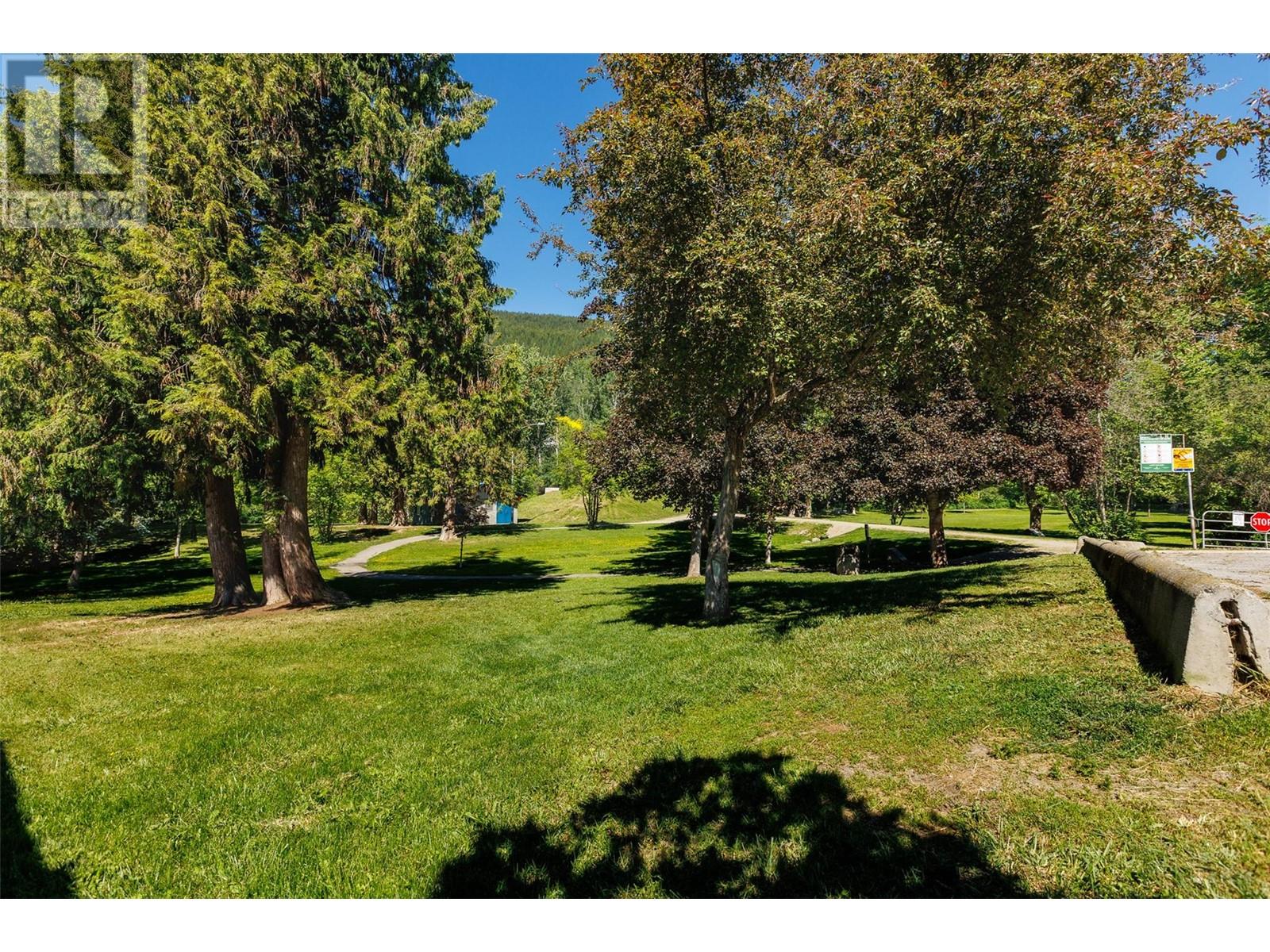 616 12th Avenue N Property Photo 13