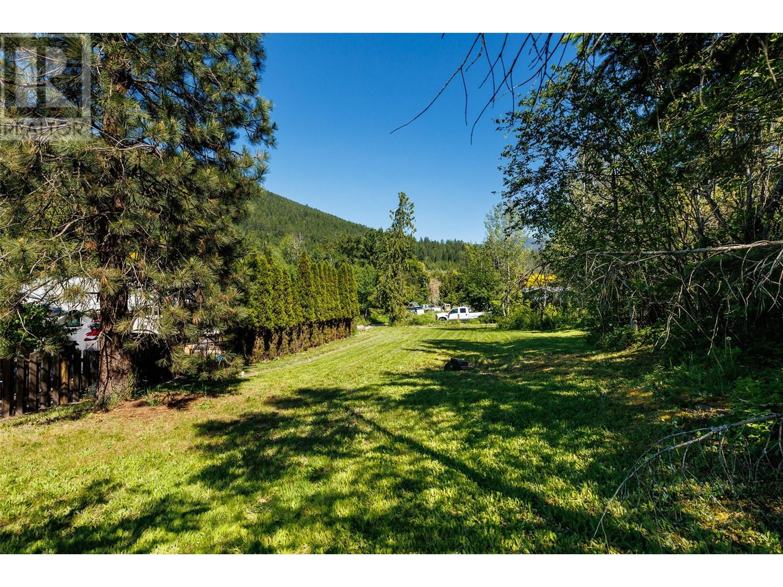 616 12th Avenue N Property Photo 22