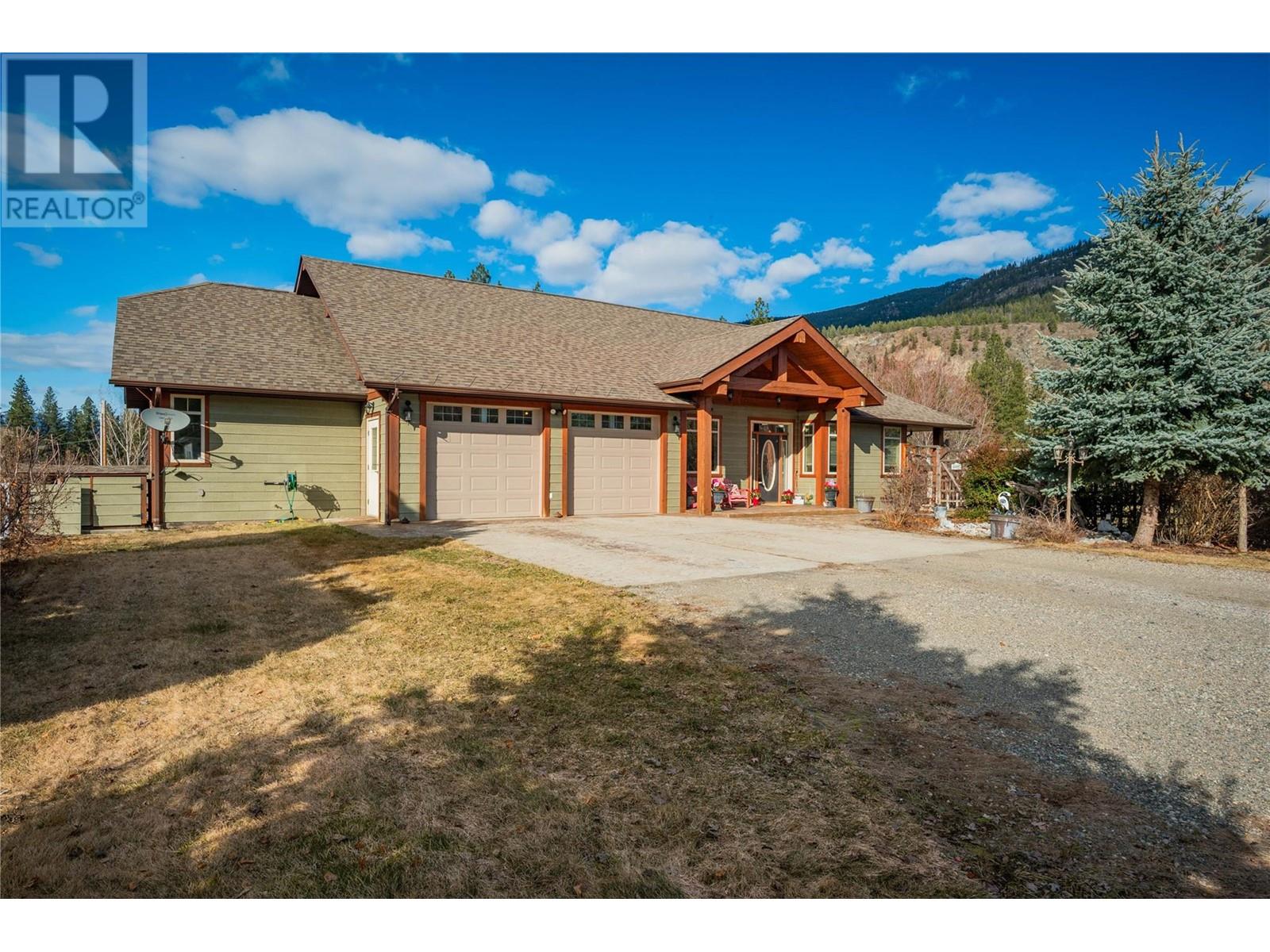 250 1st Avenue Property Photo