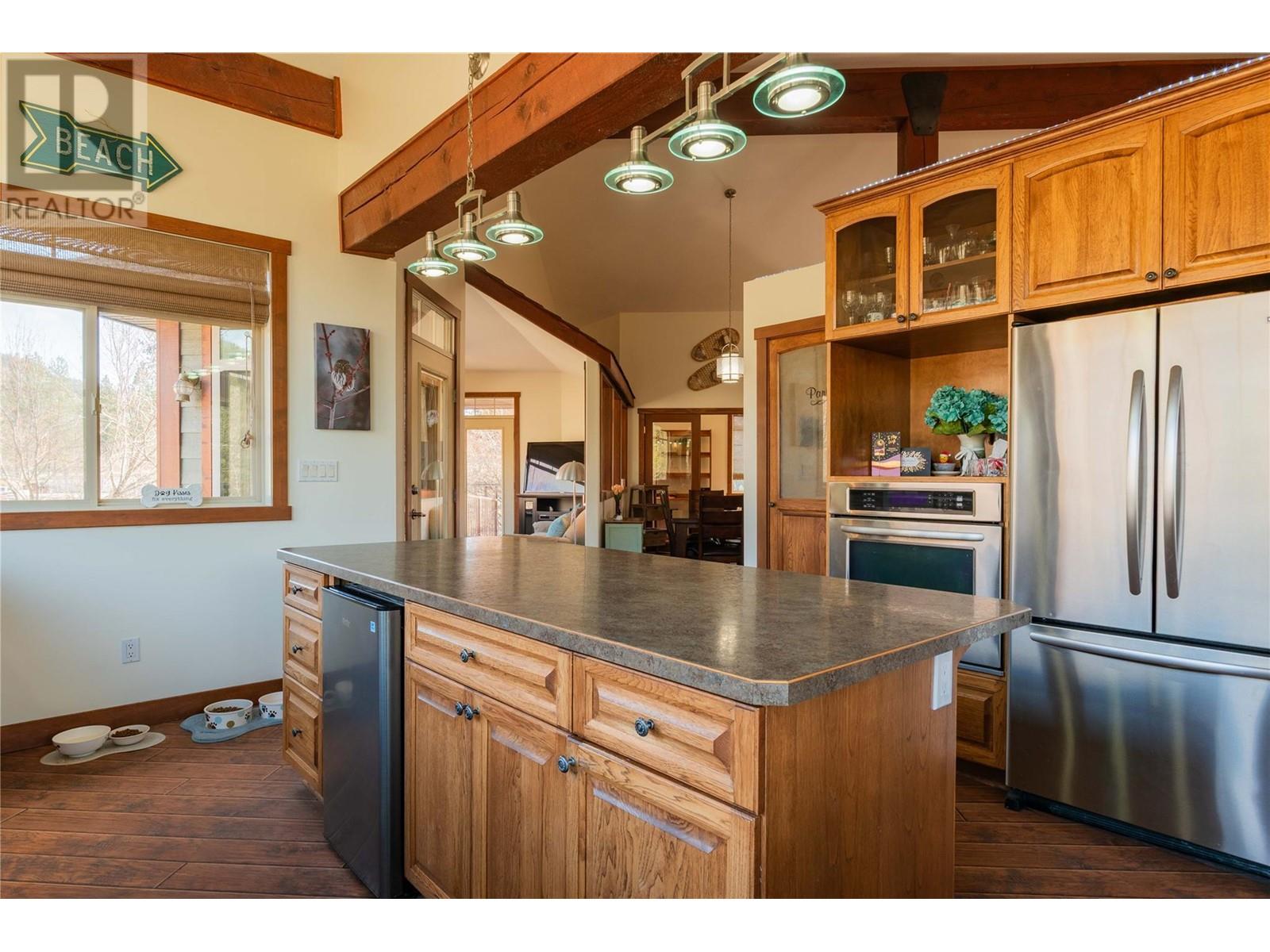 250 1st Avenue Property Photo 15