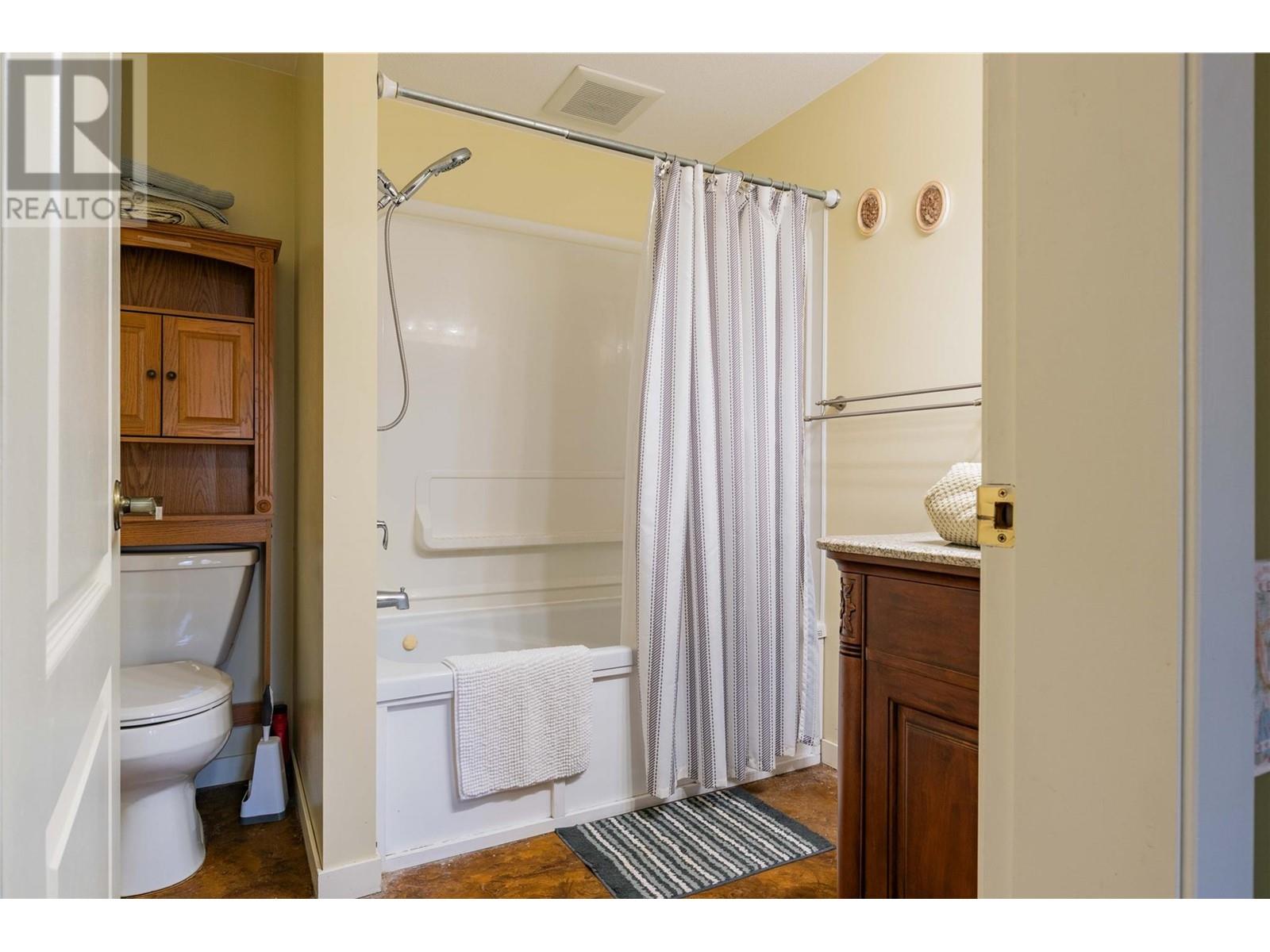 250 1st Avenue Property Photo 58