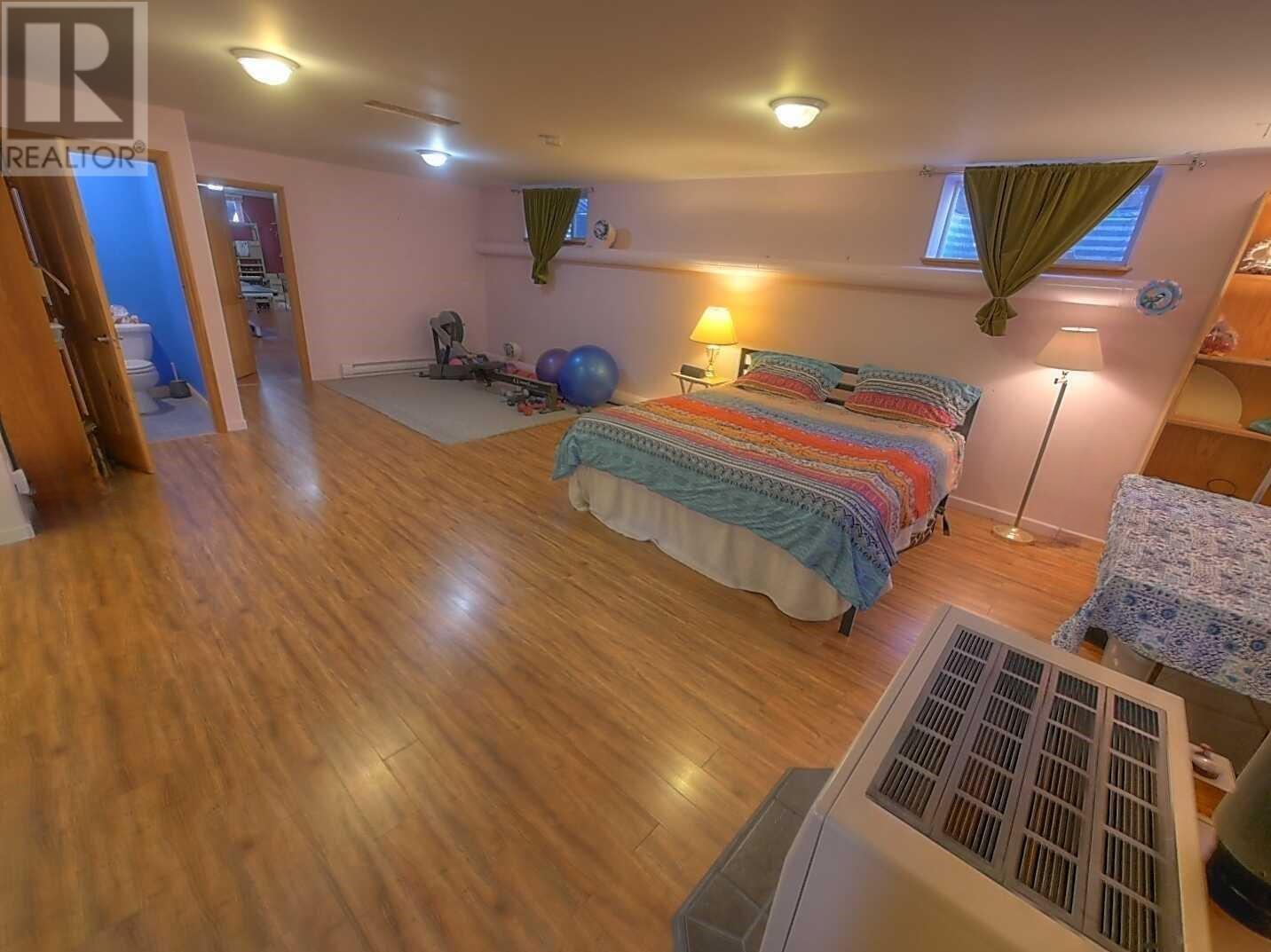 504 Centre Street Property Photo 11
