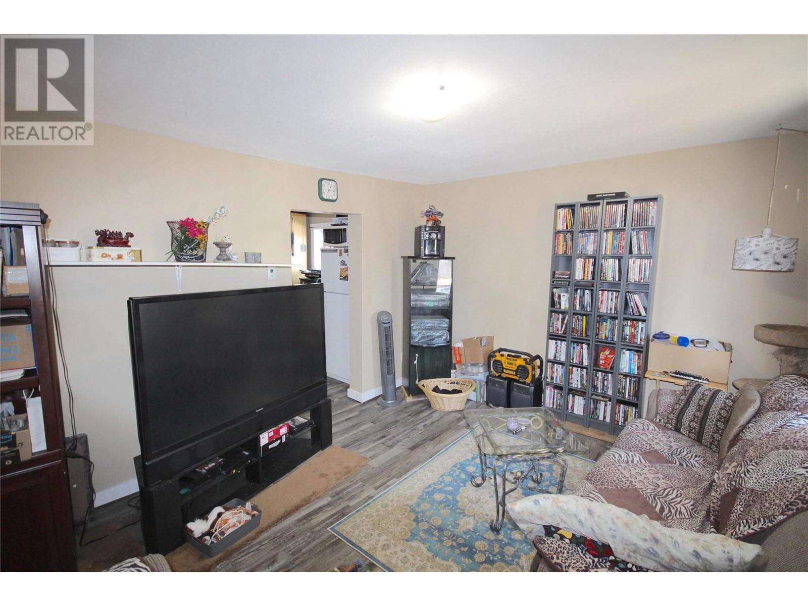 1310 108 Avenue Property Photo 4