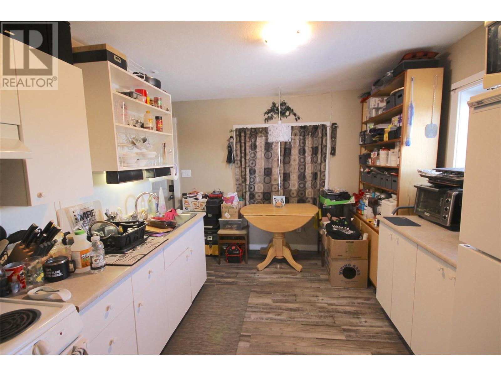 1310 108 Avenue Property Photo 5
