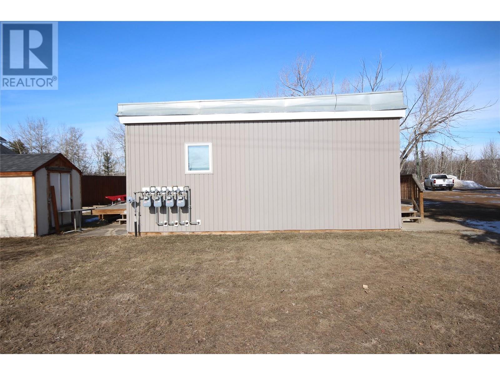 1310 108 Avenue Property Photo 9