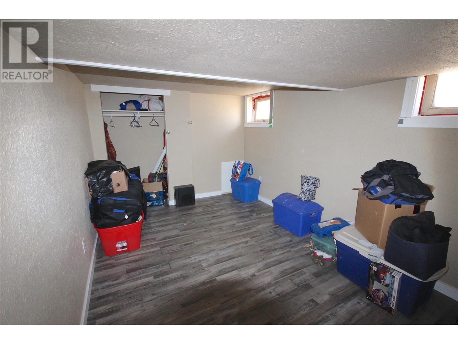 1310 108 Avenue Property Photo 16