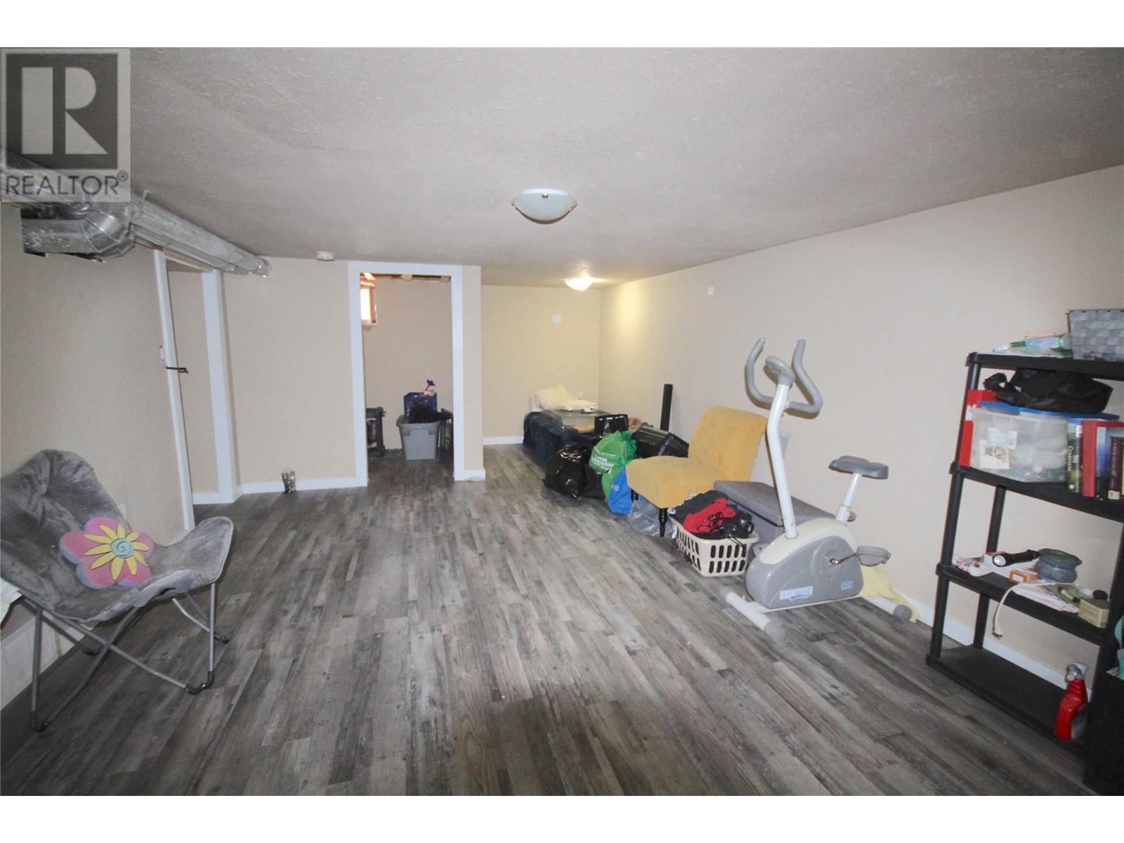 1310 108 Avenue Property Photo 17
