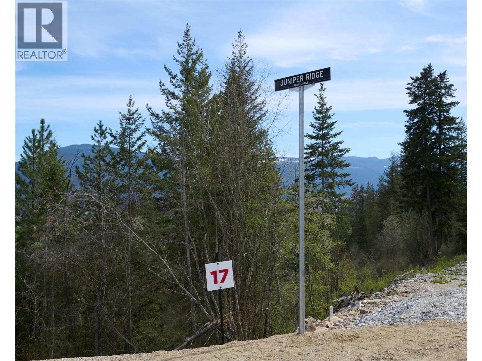 249 Crooked Pine Road Property Photo 2