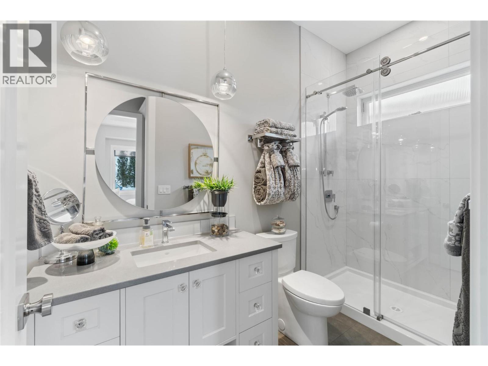 608 Mt Ida Crescent Property Photo 18
