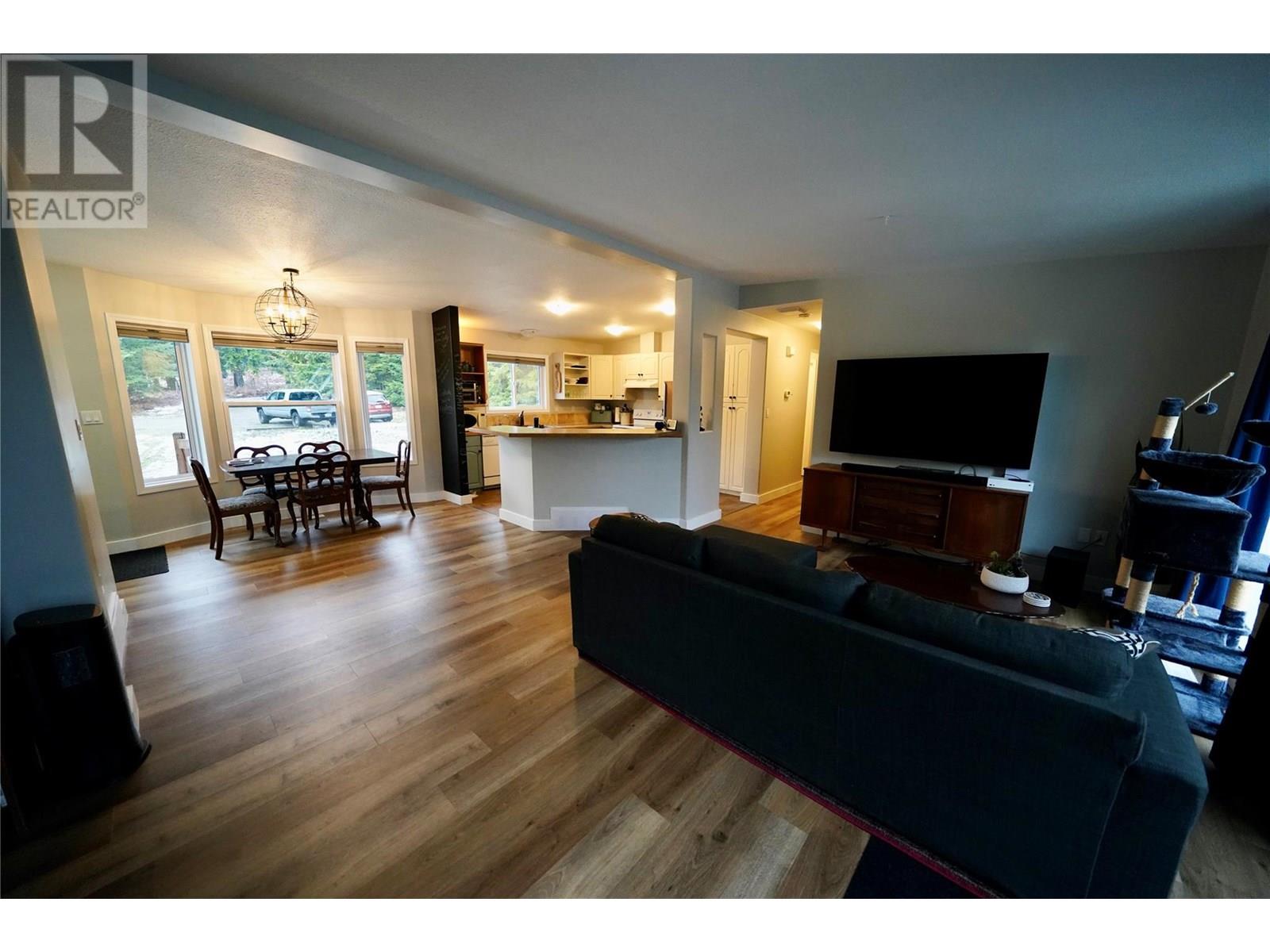 700 Heyland Road Property Photo 53