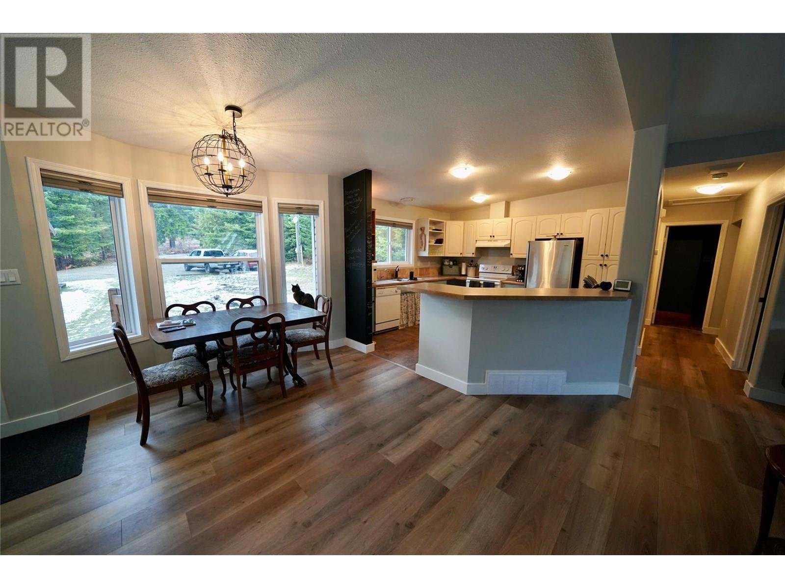700 Heyland Road Property Photo 55