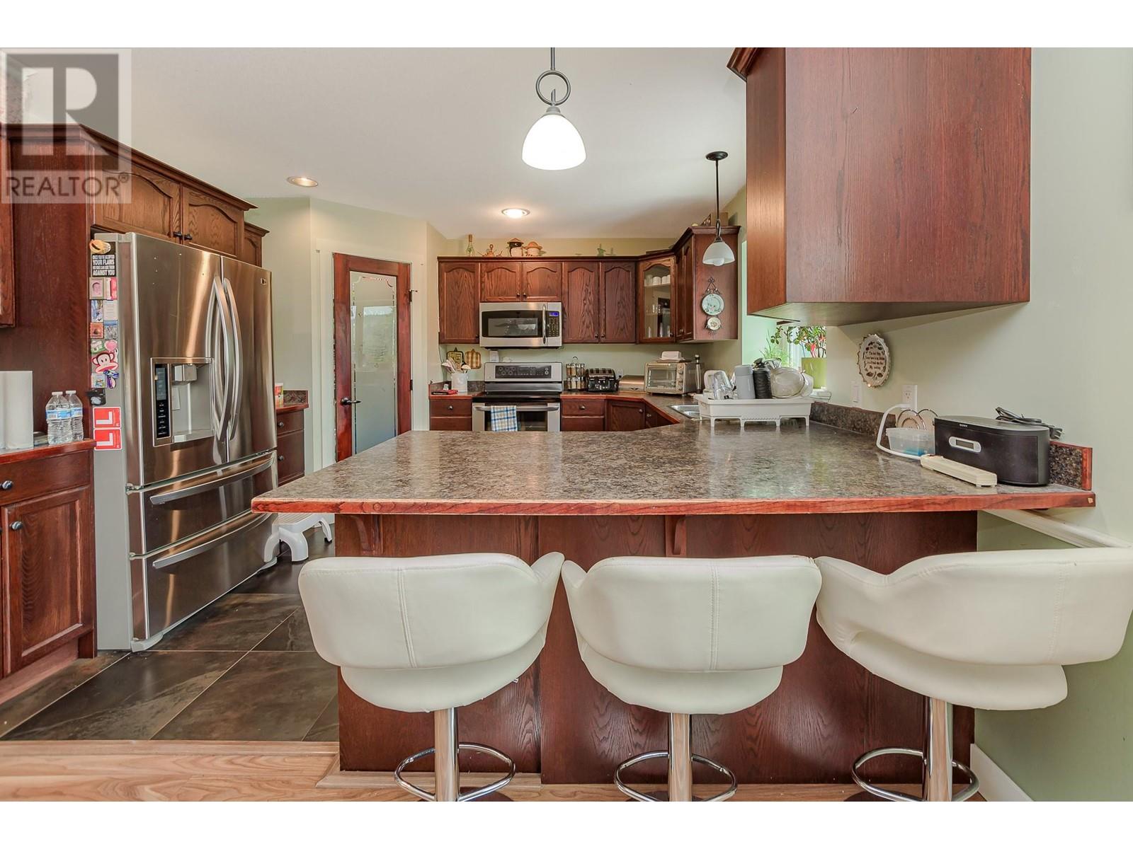 725 Trans Canada Frontage Road Property Photo 35