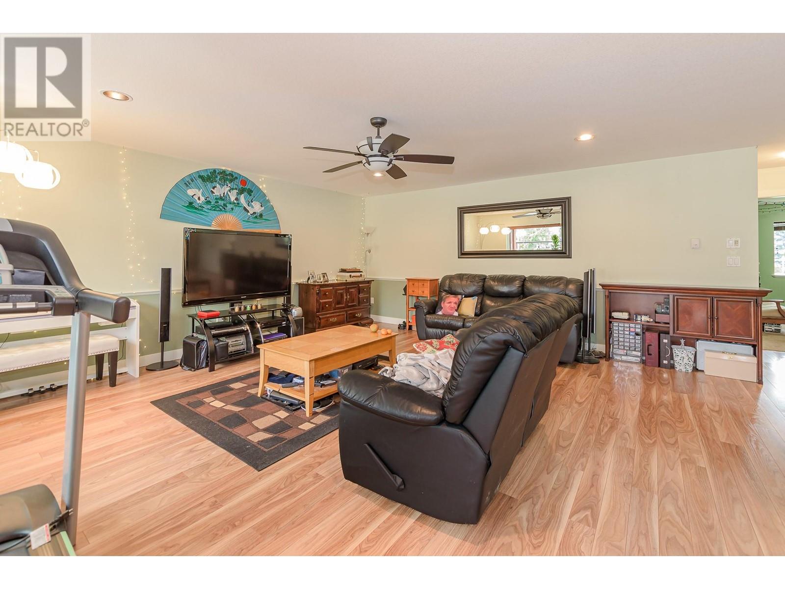 725 Trans Canada Frontage Road Property Photo 40