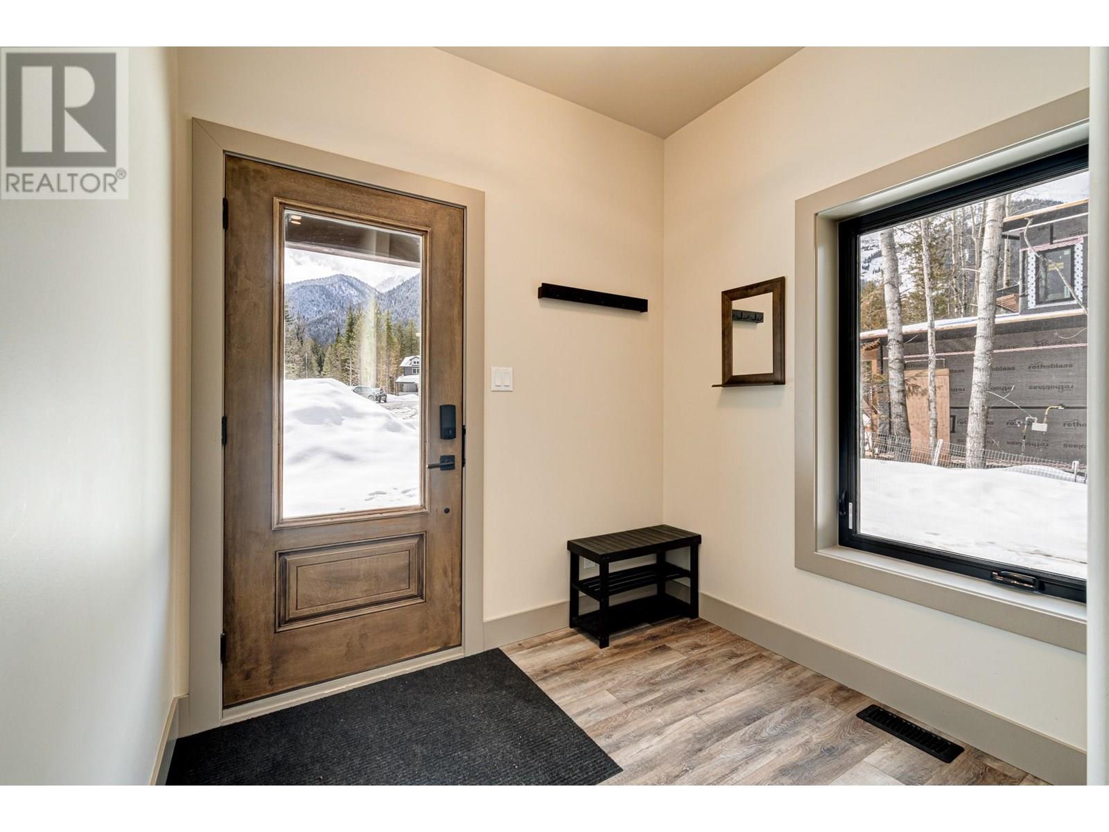 5545 Currie Bowl Way Property Photo 4