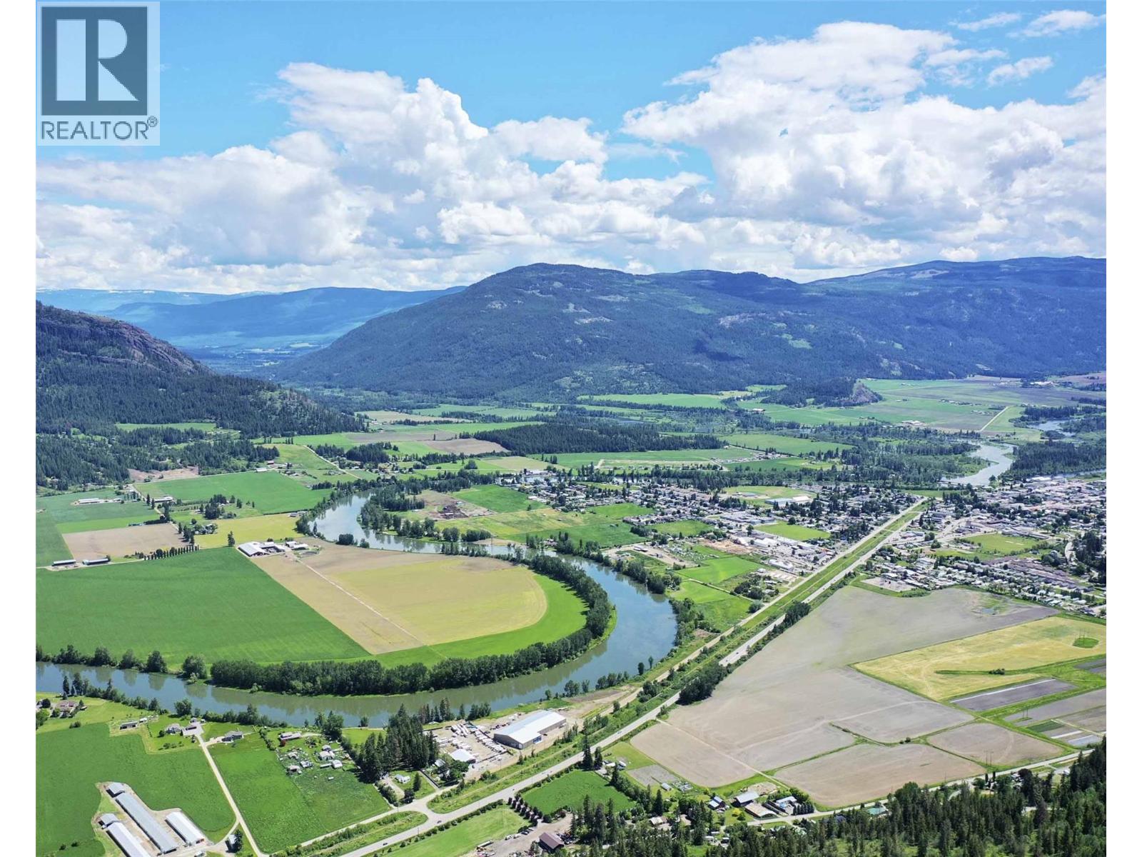 321 Oxbow Place Property Photo 12