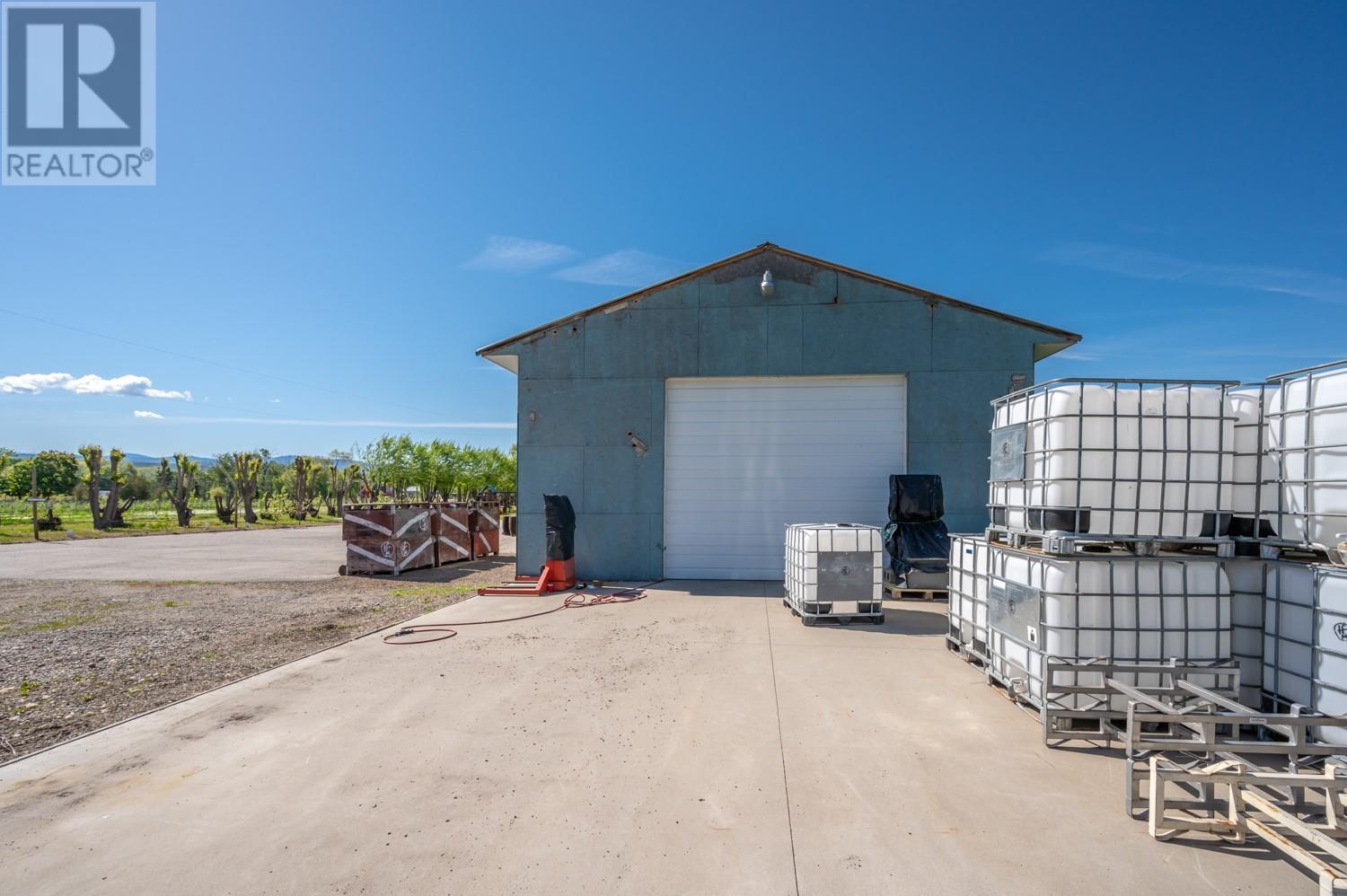 7952 97 Highway Property Photo 14