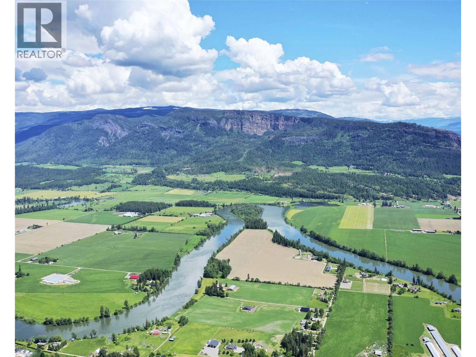 231 Crooked Pine Road Property Photo 12
