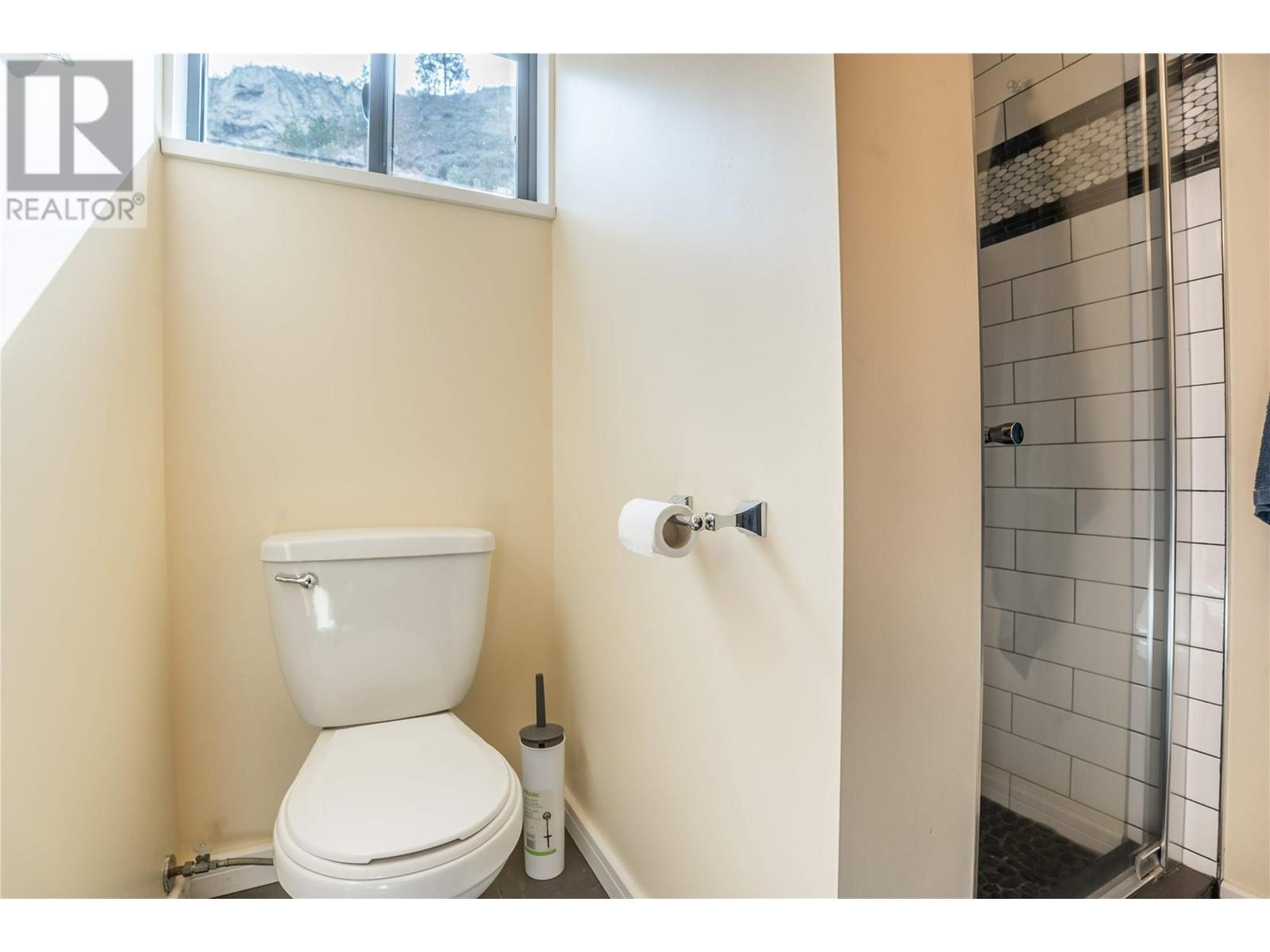 19279 Lakeshore Drive N Property Photo 11