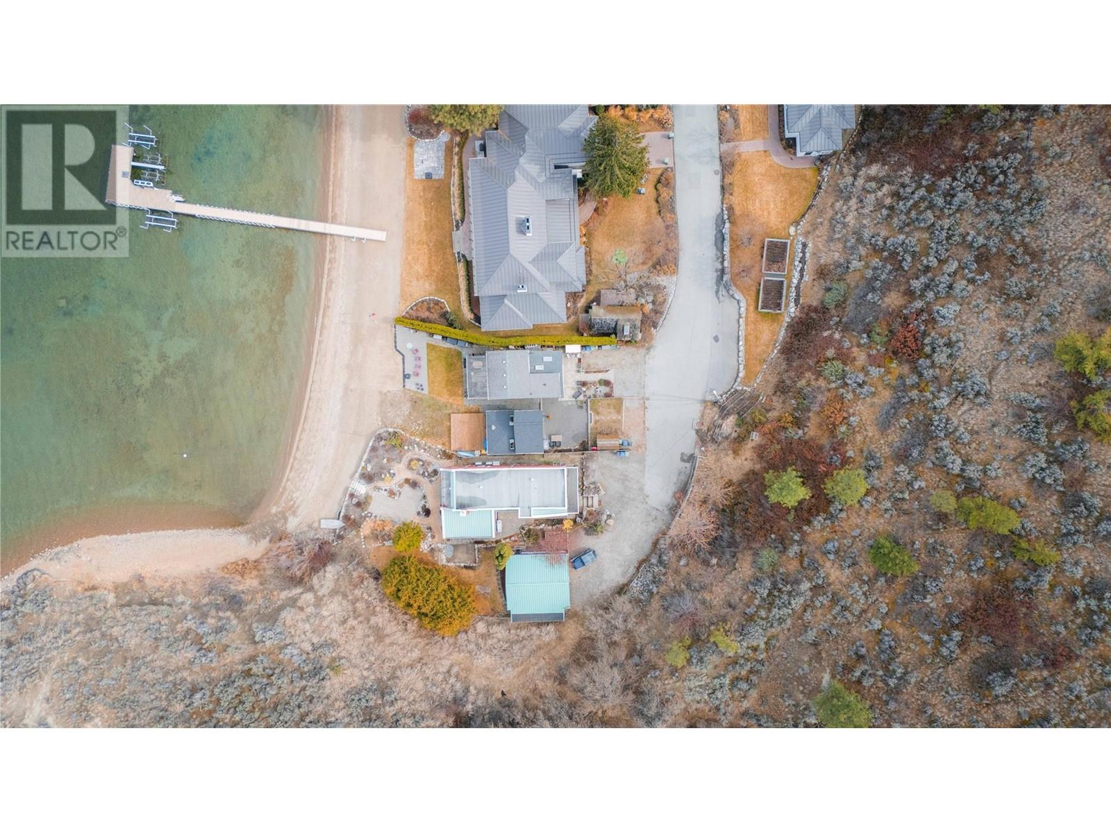 19279 Lakeshore Drive N Property Photo 39